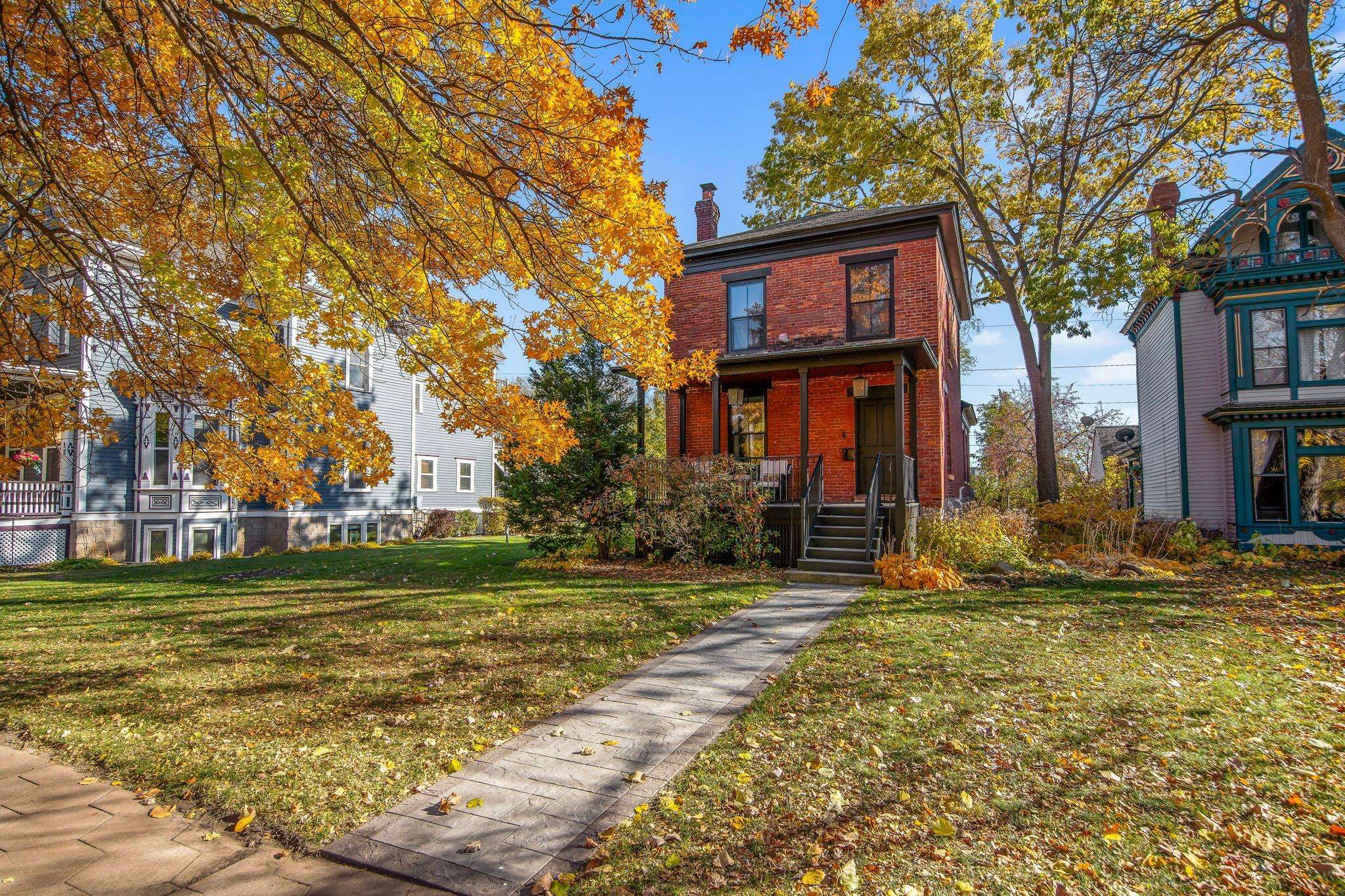 53 Irvine PARK, Saint Paul, MN 55102
