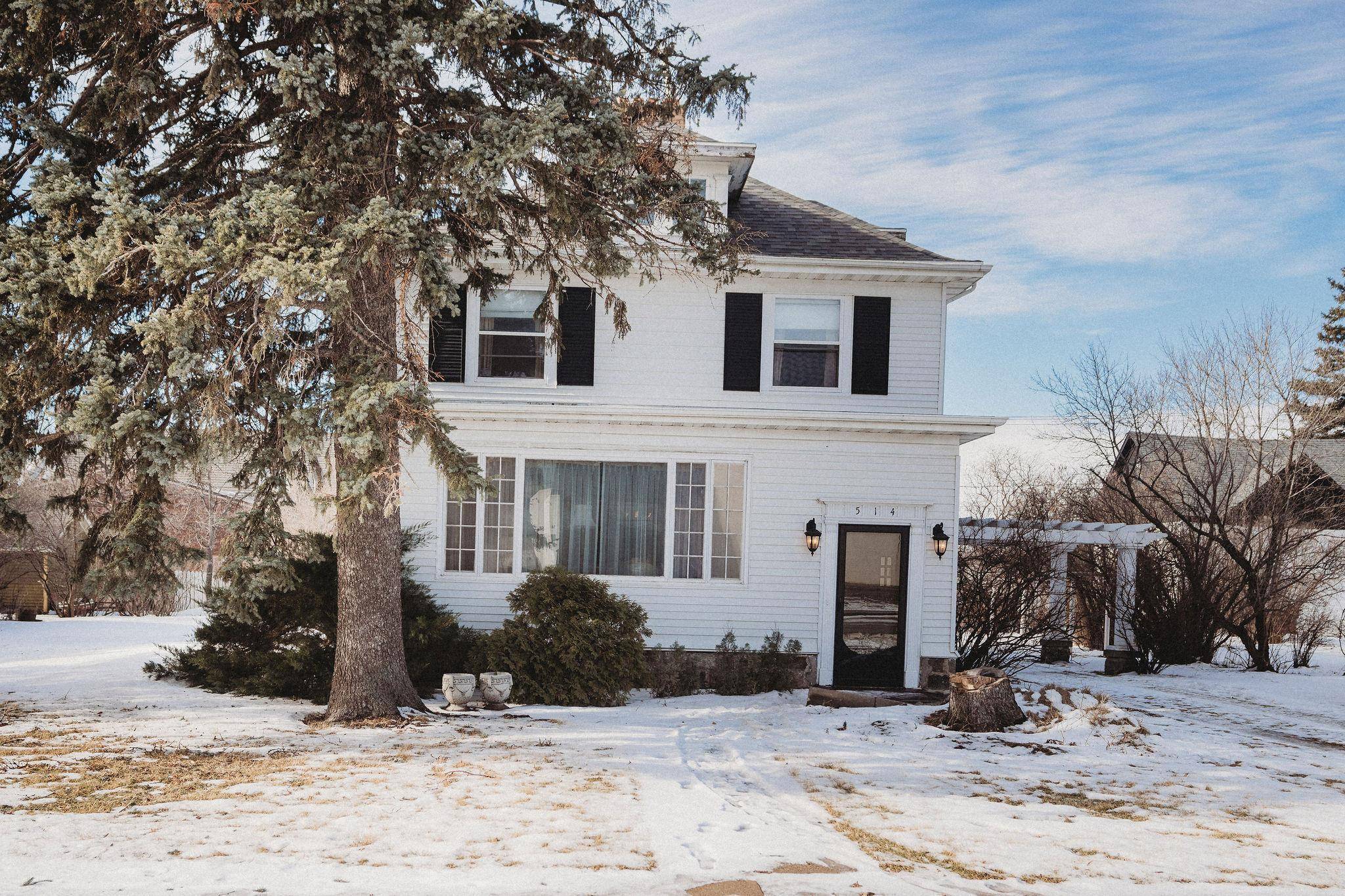 514 2nd AVE SE, Jamestown, ND 58401