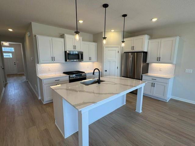 6180 157th ST N, Hugo, MN 55038