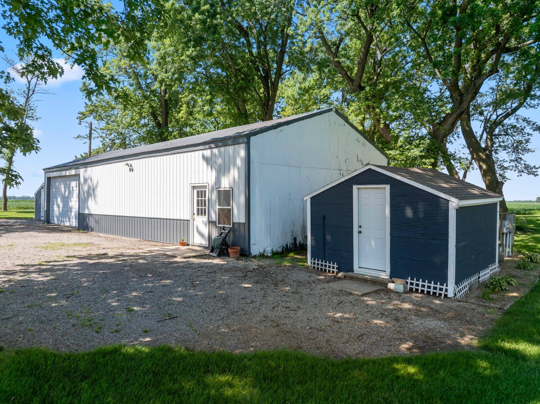 23371 650th AVE, Alden, MN 56009