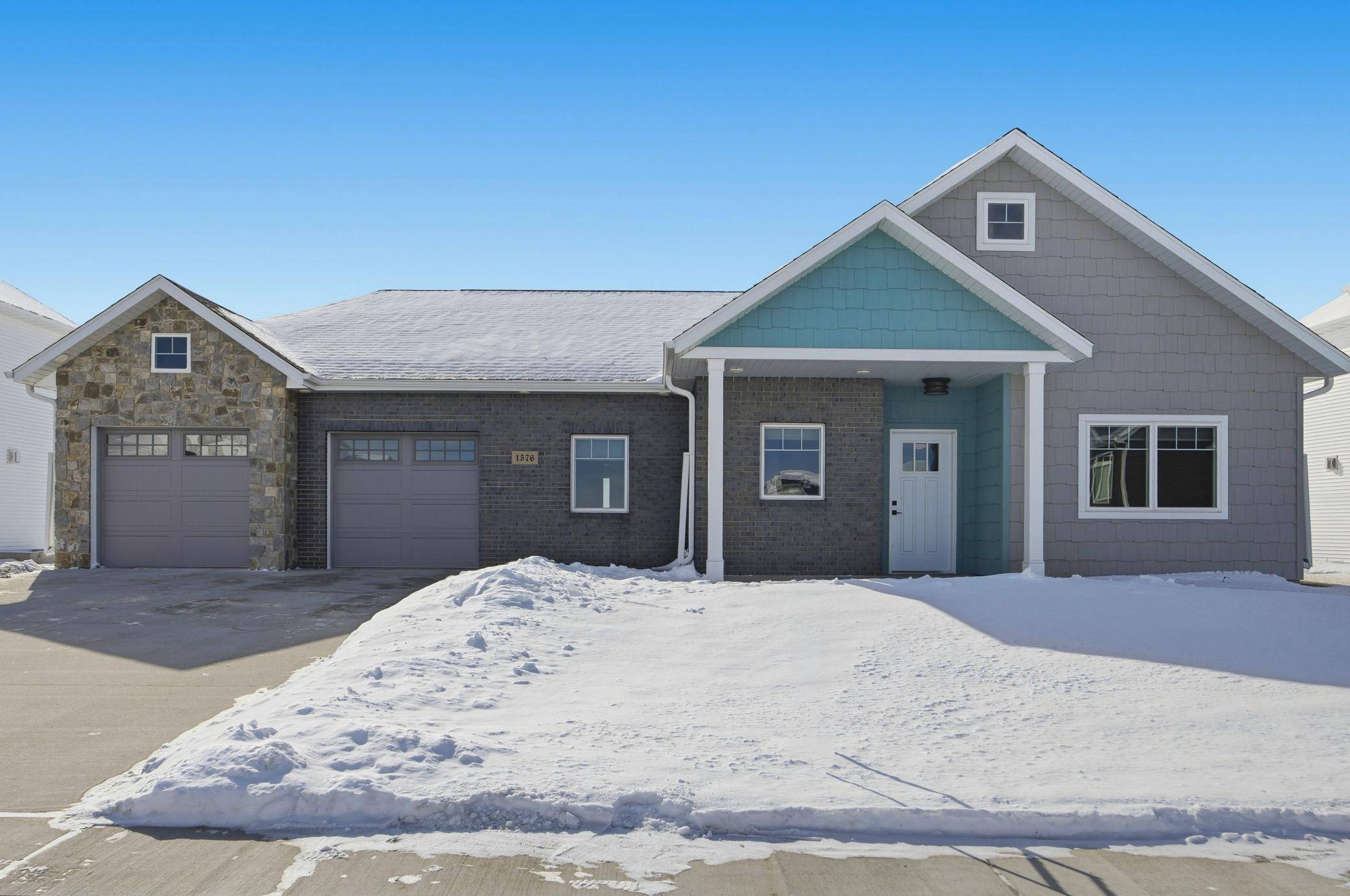 1576 75th AVE S, Fargo, ND 58104