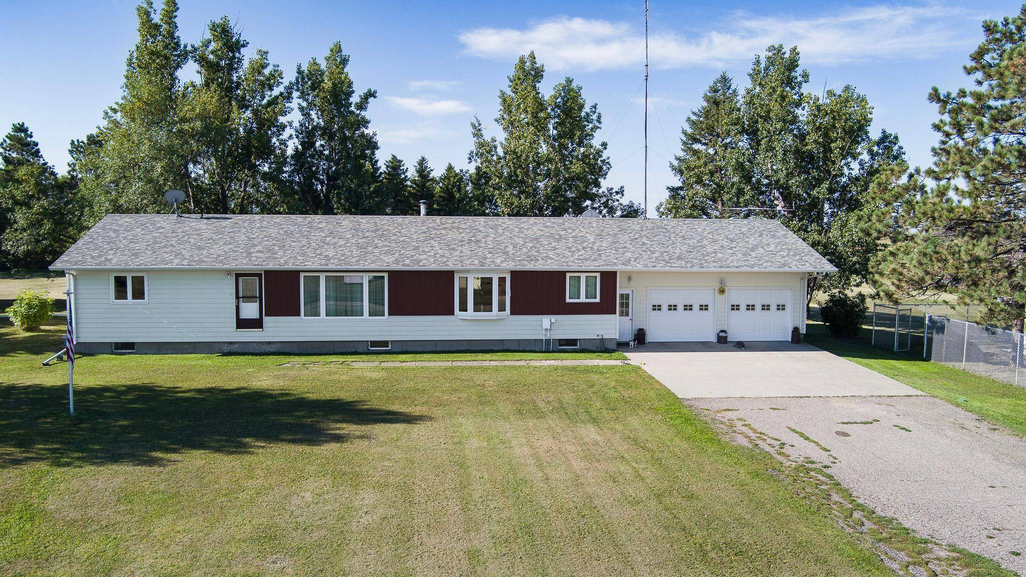 8155 34th AVE SE, Wishek, ND 58495