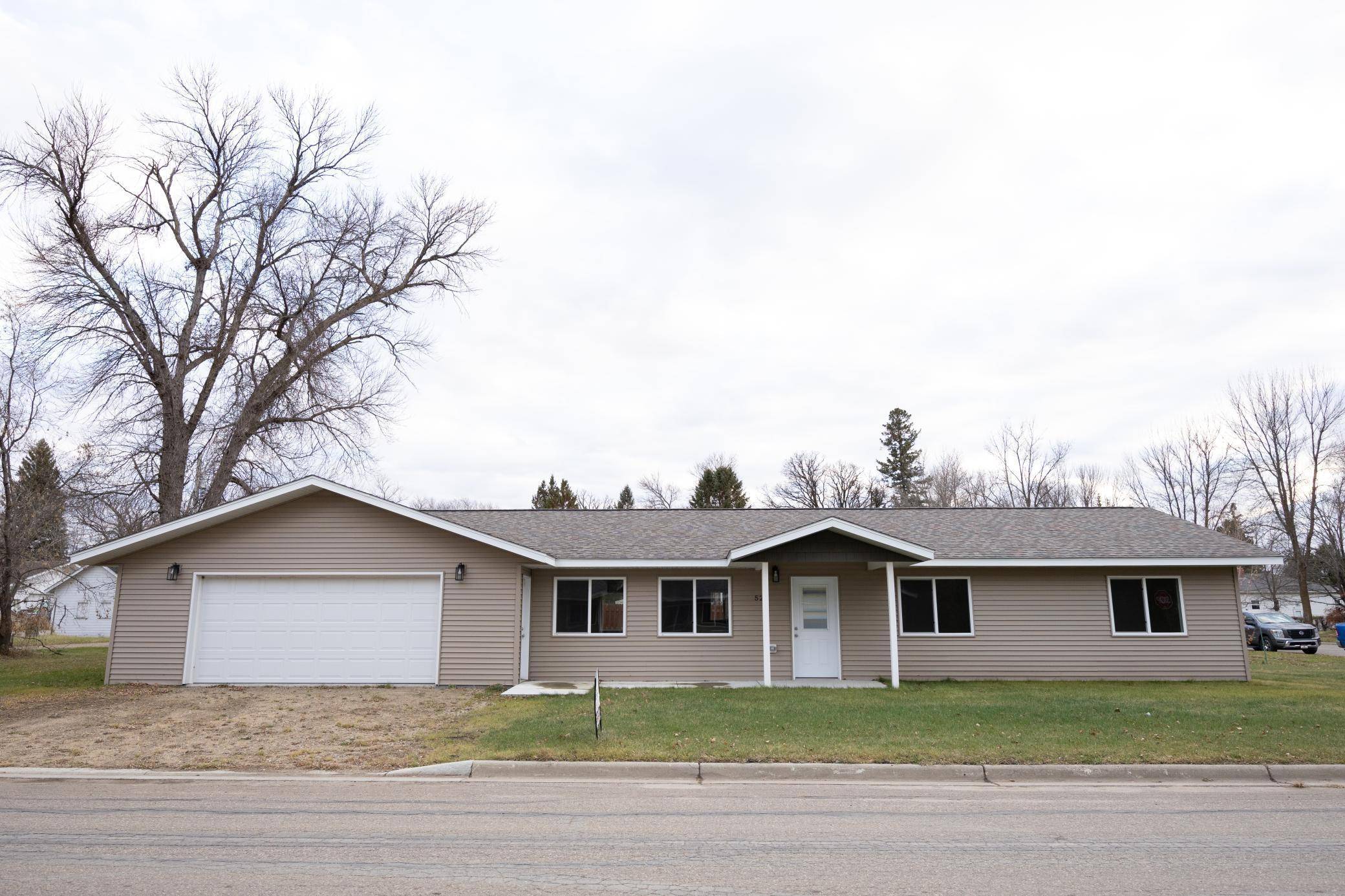 524 3rd ST NW, Mahnomen, MN 56557