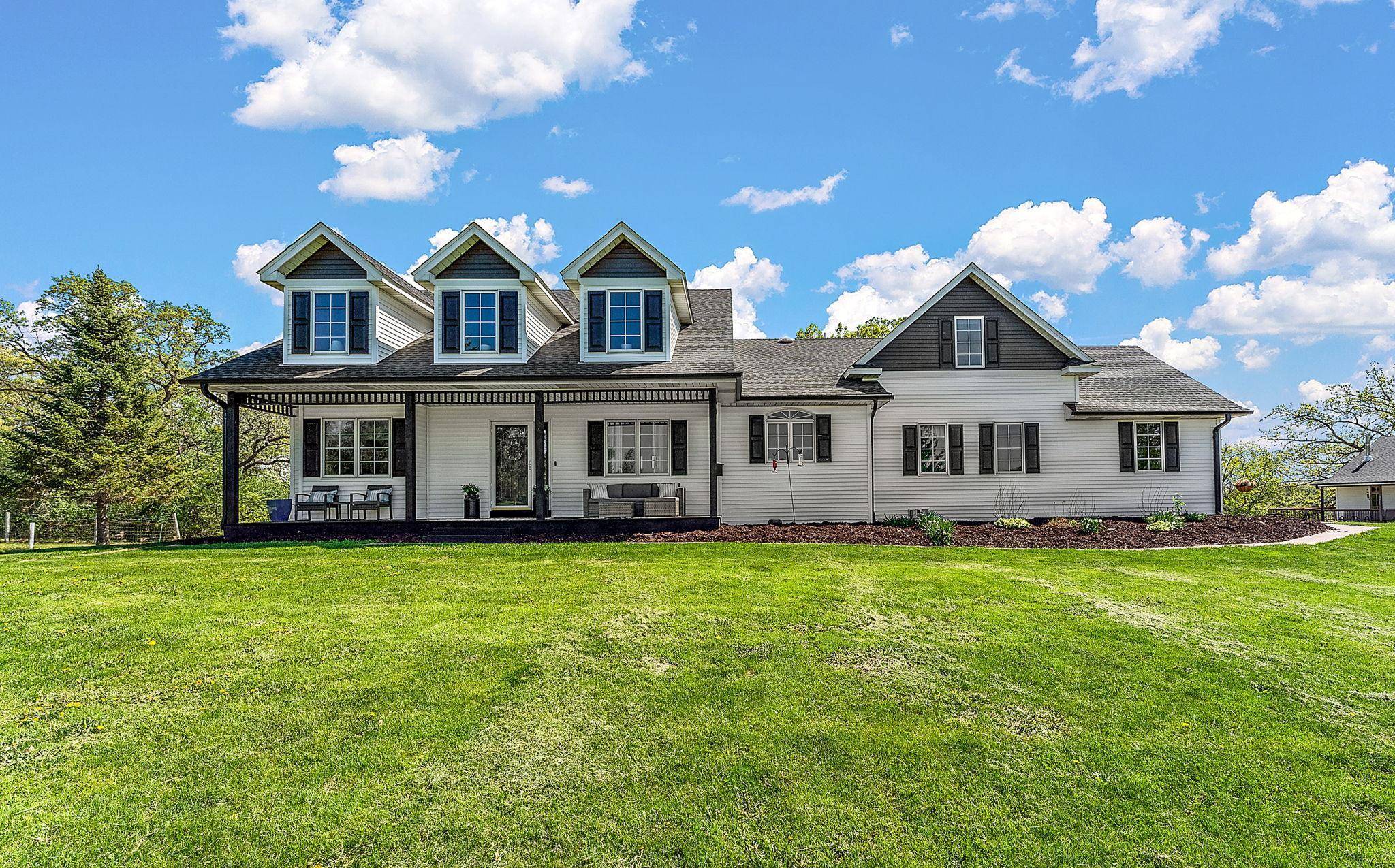 W10415 521st AVE, Prescott, WI 54021