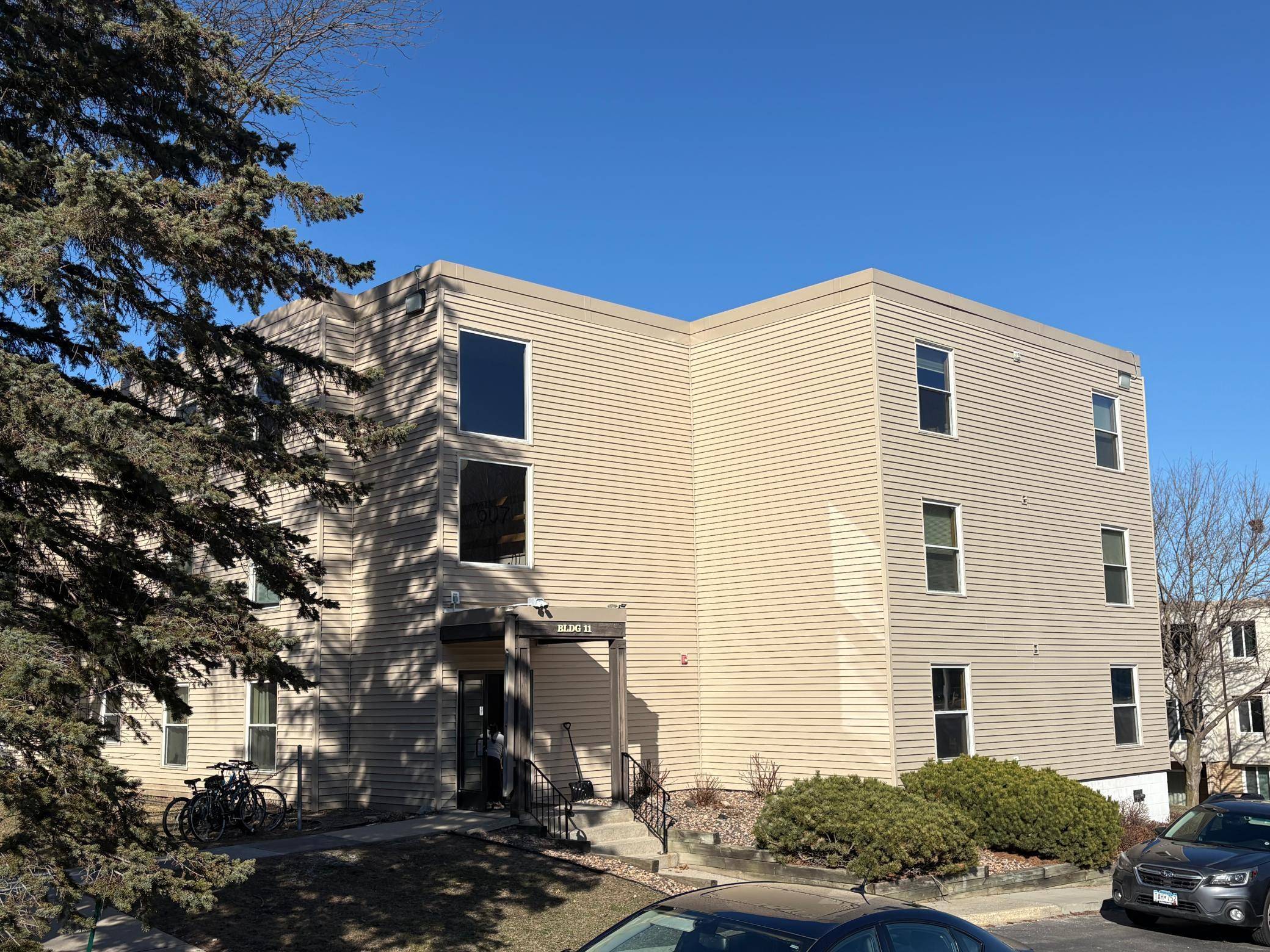 607 19th ST NW #16, Rochester, MN 55901