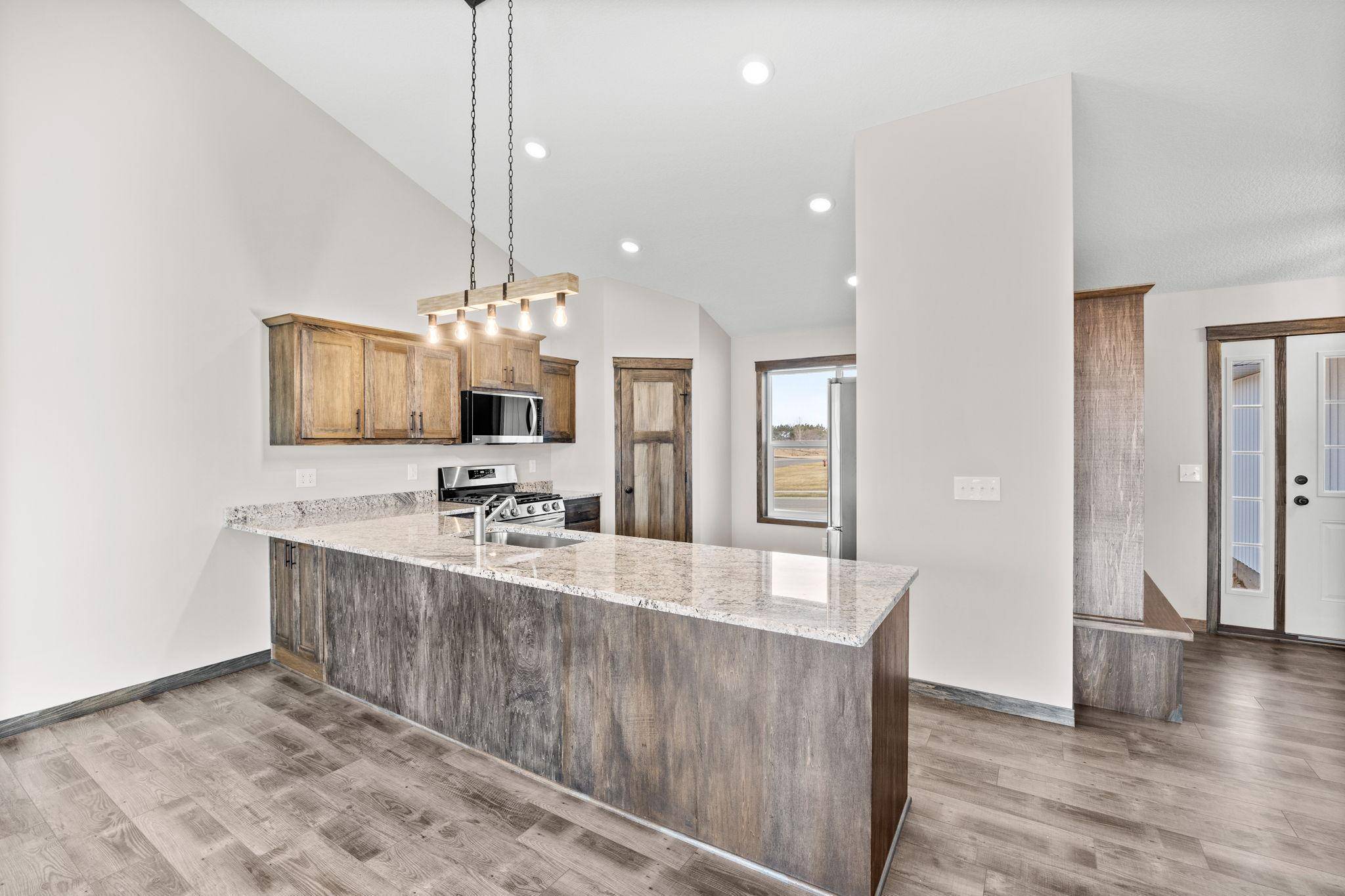 885 Watertown AVE, Delano, MN 55328