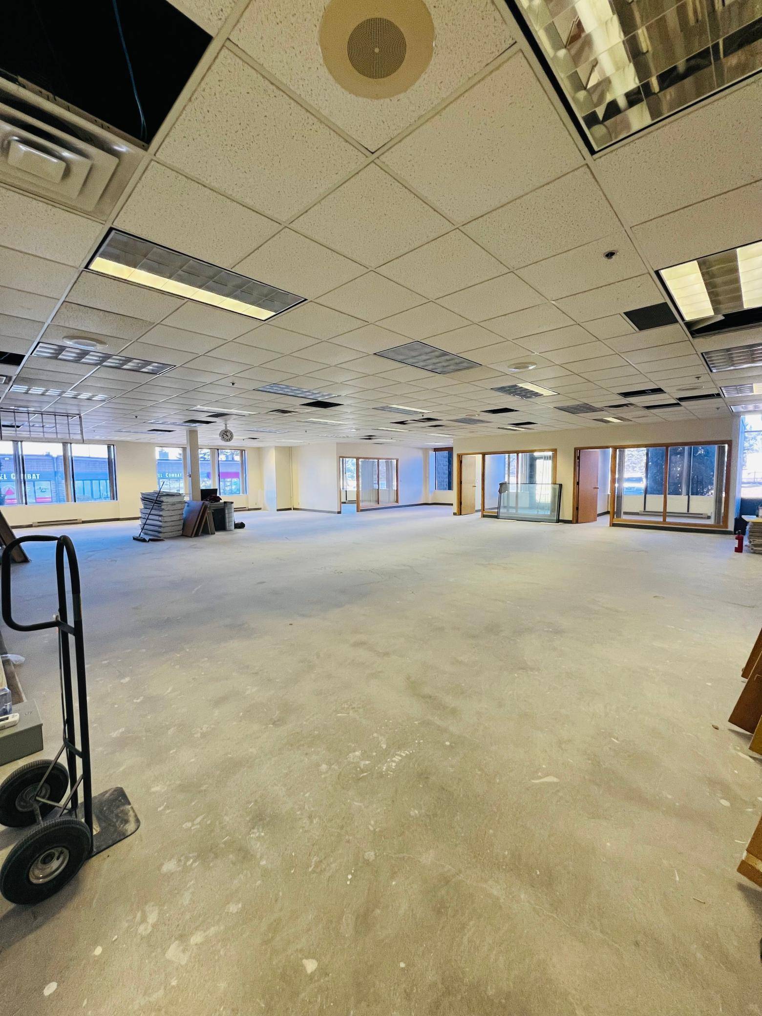 1860 Wooddale DR #Suite 500, Woodbury, MN 55125