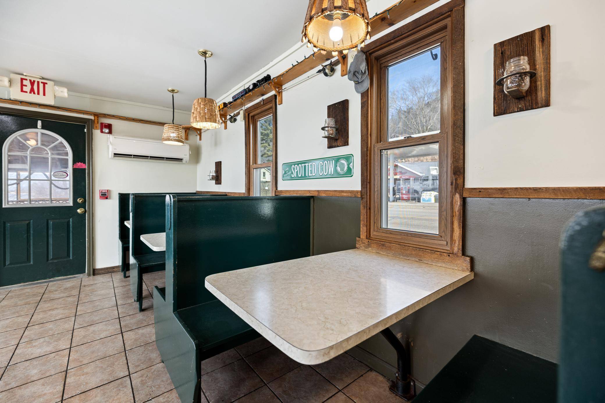 600 N Main ST, Alma, WI 54610