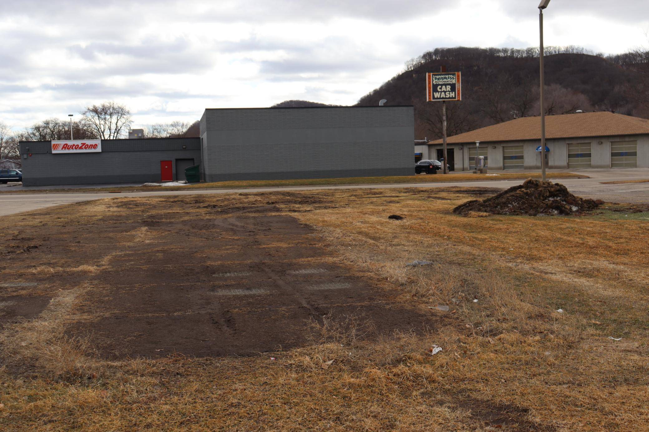 1797 Service DR, Winona, MN 55987