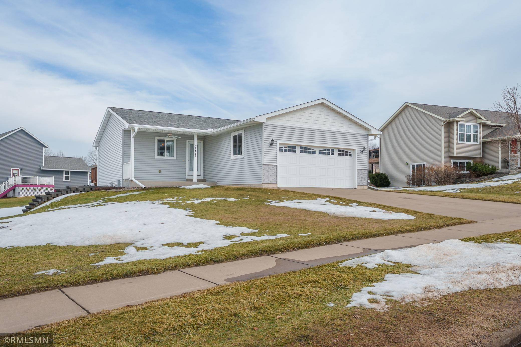 3235 West Ridge DR, Eau Claire, WI 54703