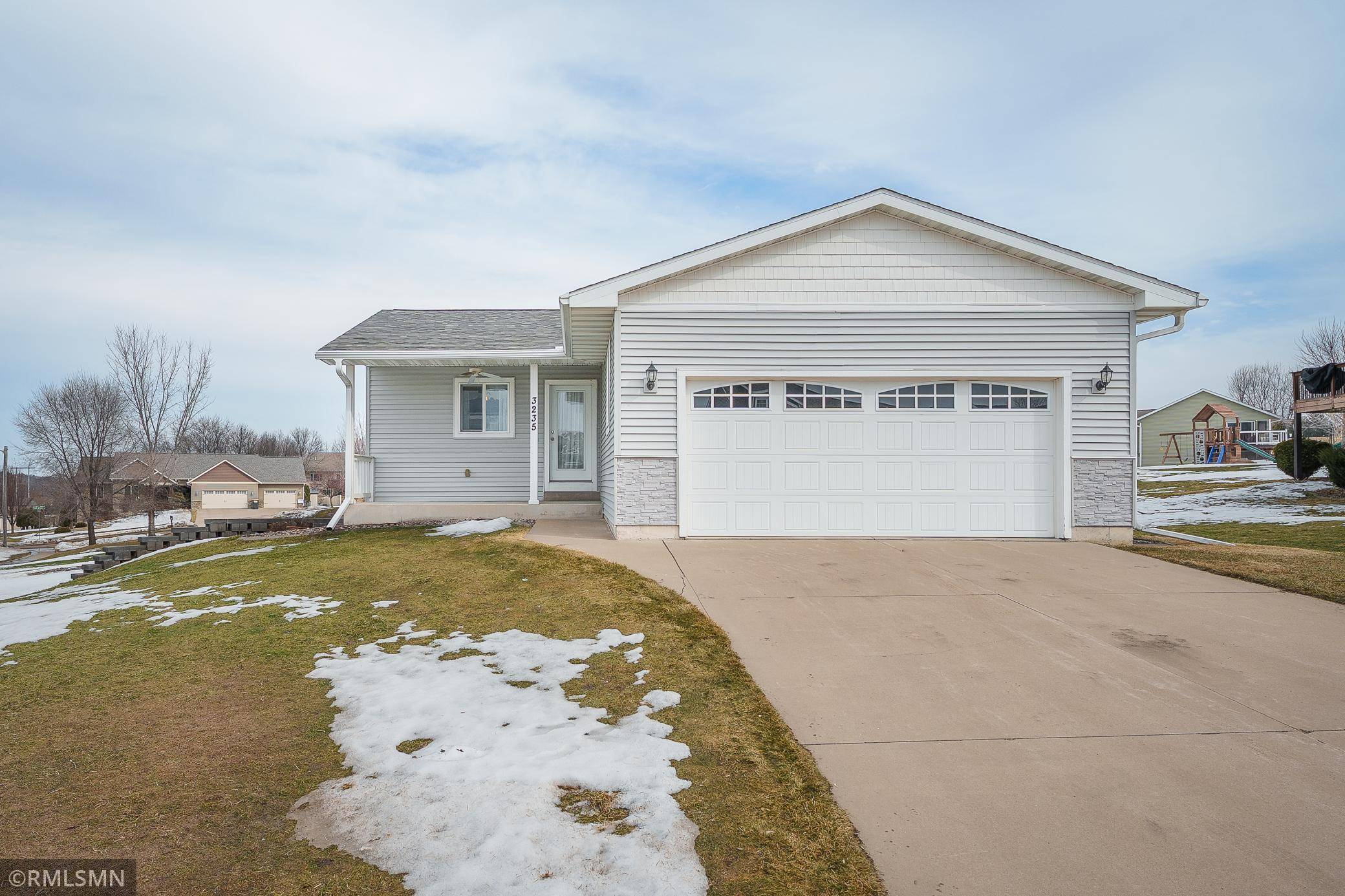 3235 West Ridge DR, Eau Claire, WI 54703