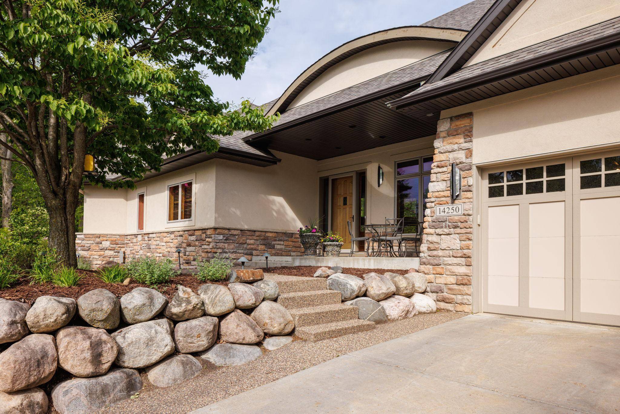 14250 Trace Ridge RD, Wayzata, MN 55391