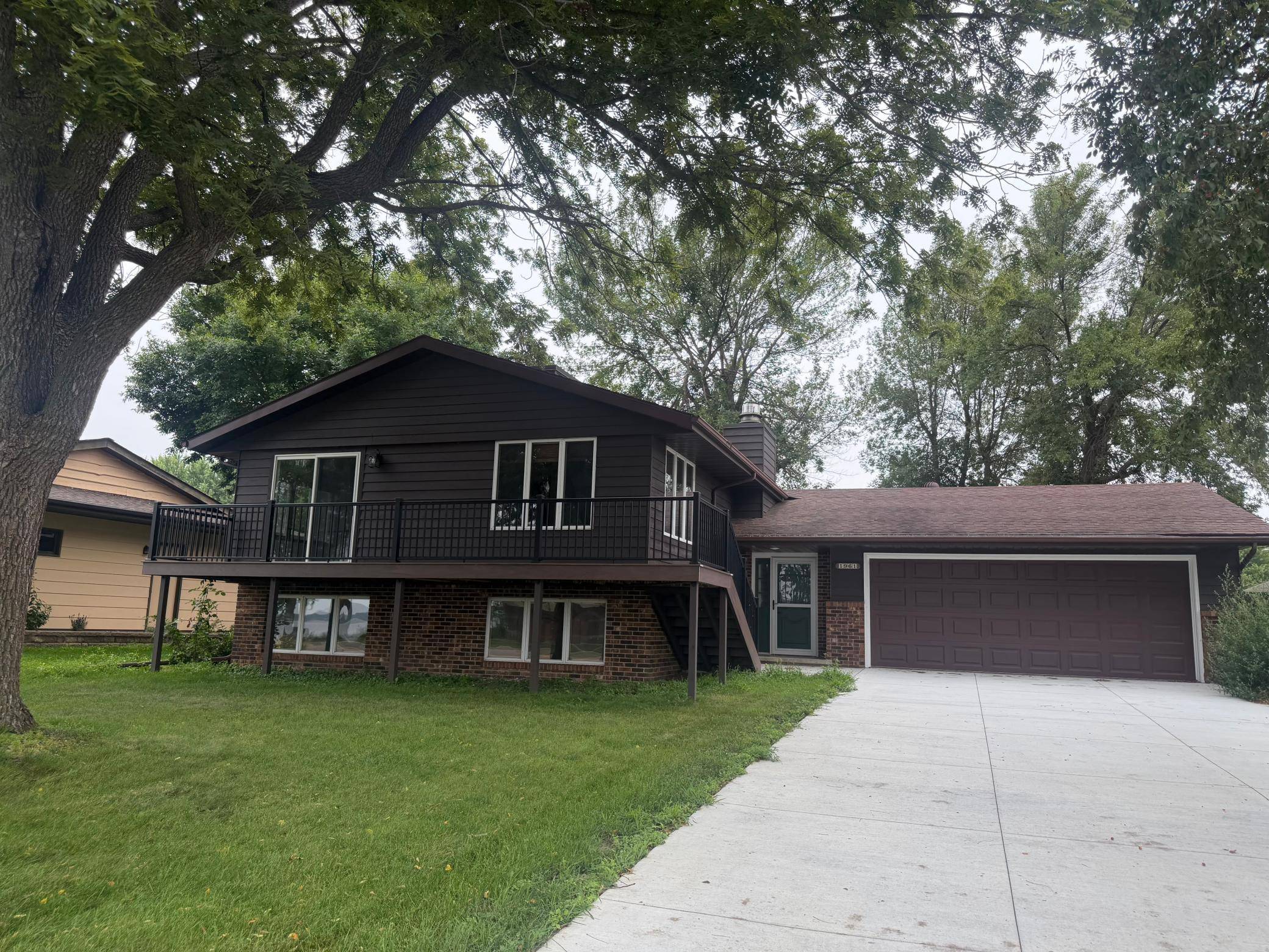 1961 S Shore DR, Worthington, MN 56187