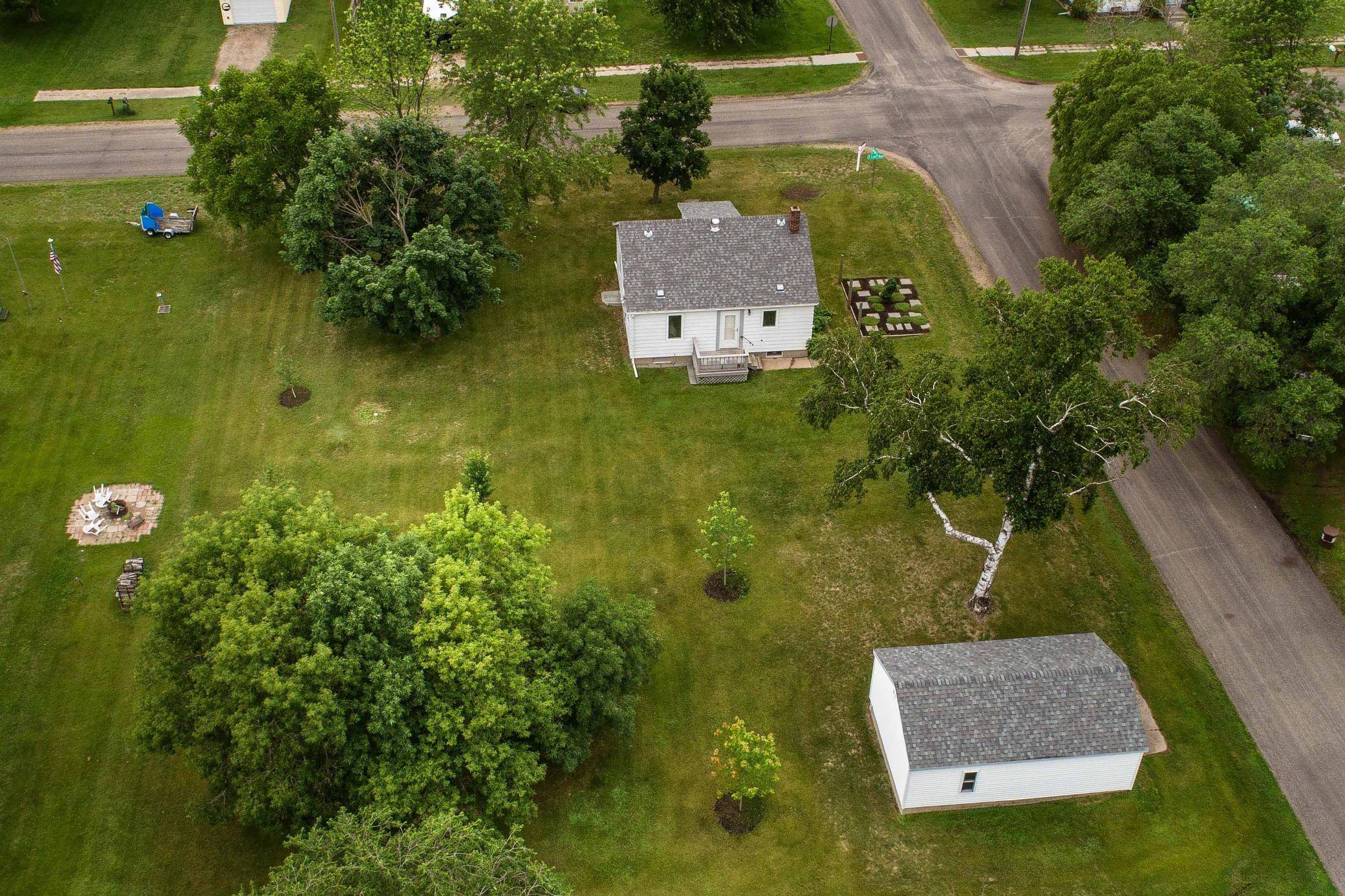 202 Lake AVE S, Ottertail, MN 56571