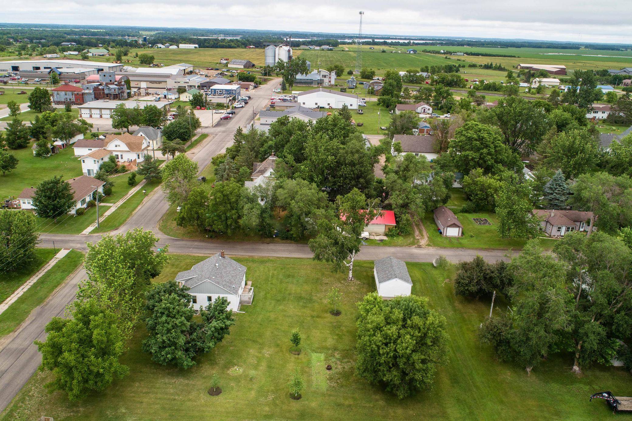 202 Lake AVE S, Ottertail, MN 56571