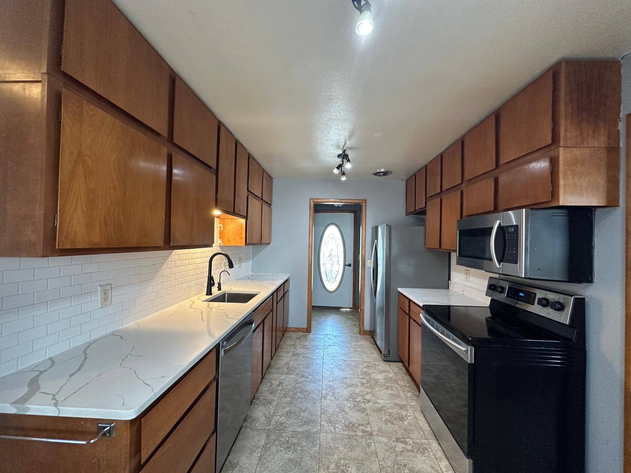 101 E Virginia ST, Luverne, MN 56156