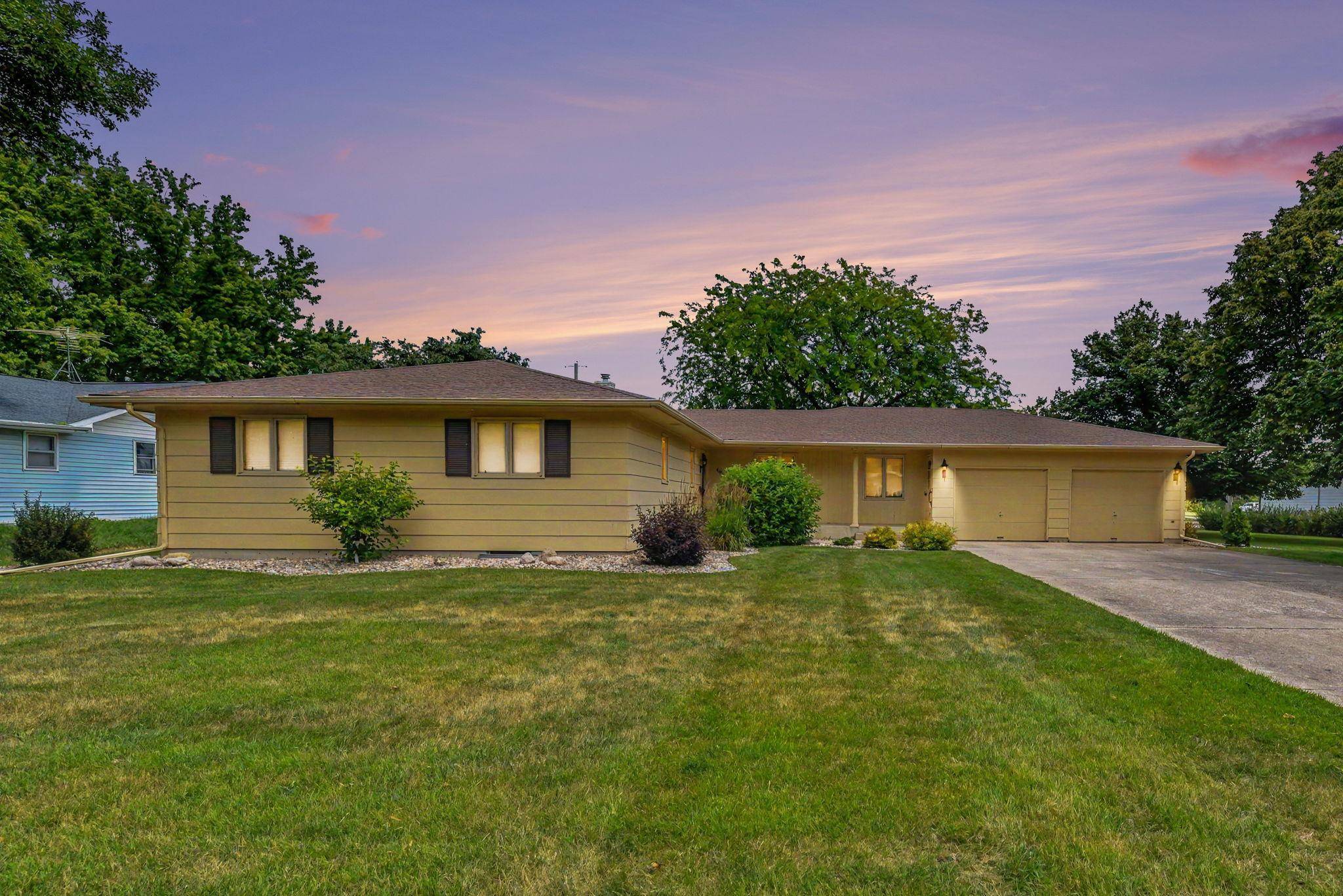 807 7th AVE SE, Pipestone, MN 56164