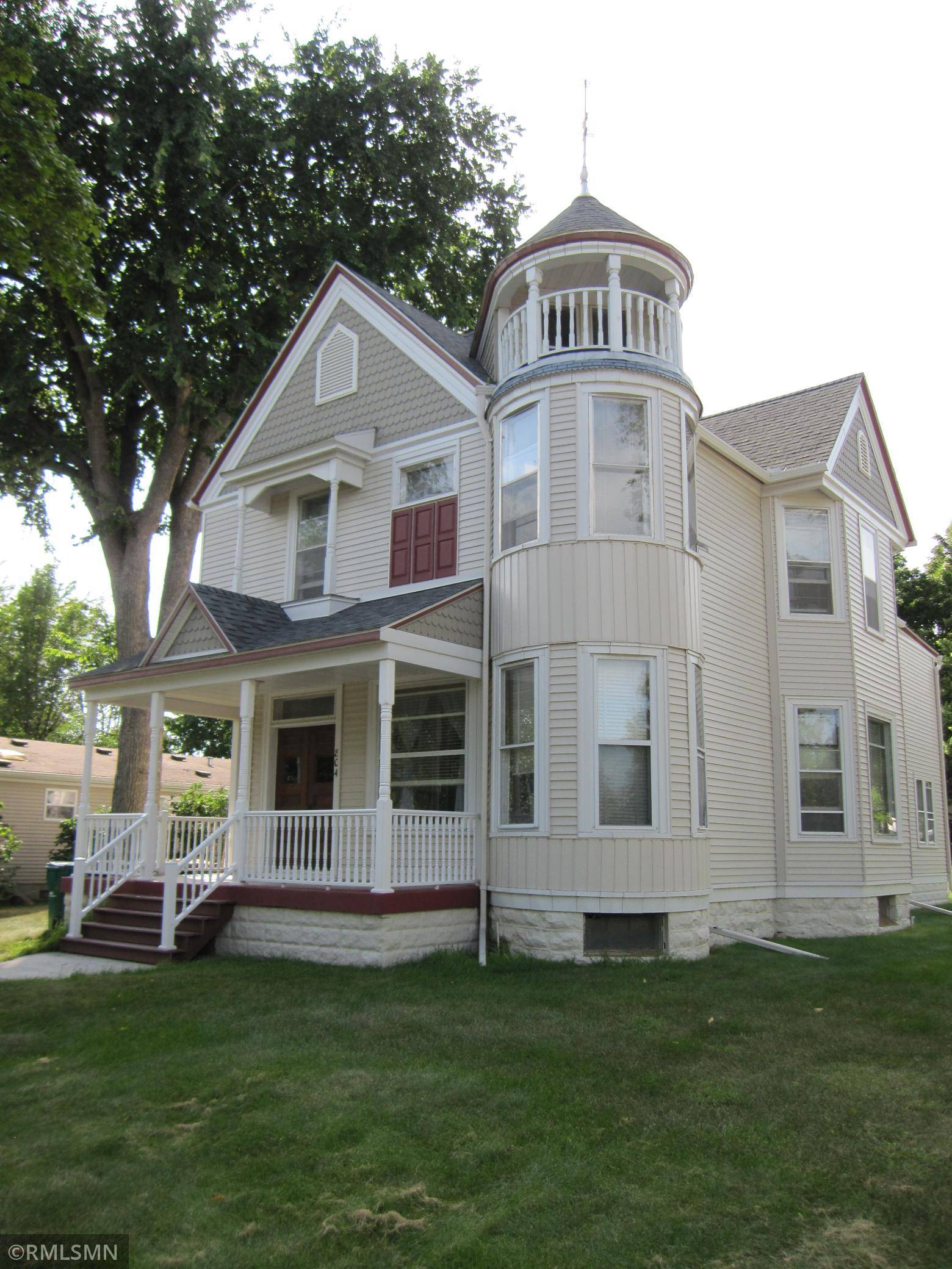 804 S 4th ST, Saint Peter, MN 56082