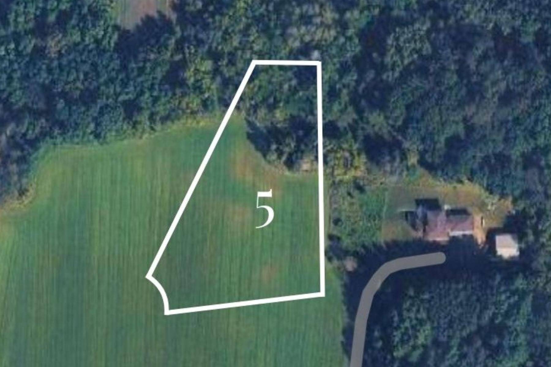 157 (Lot 5) Glen Oaks DR, River Falls, WI 54022