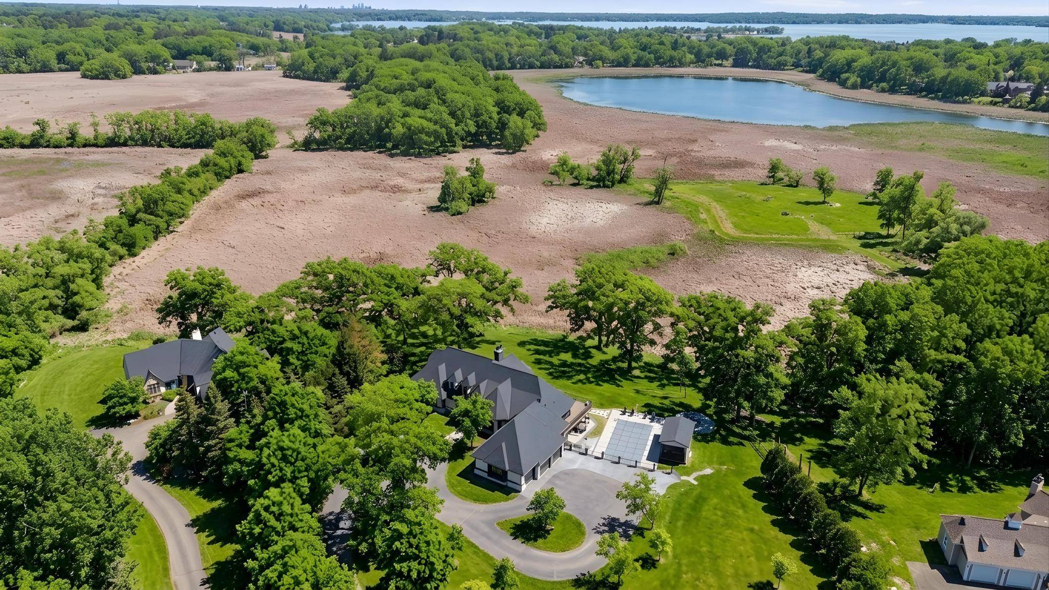 1000 Old Crystal Bay RD S, Orono, MN 55391