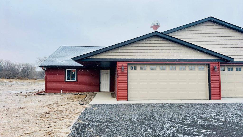 109 Bal Veld DR, Pease, MN 56363