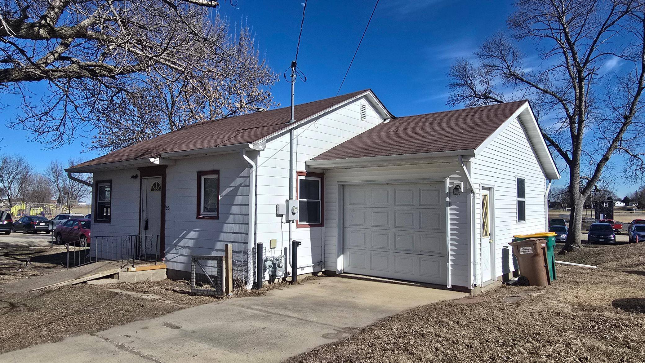 201 Euclid ST, Alden, MN 56009
