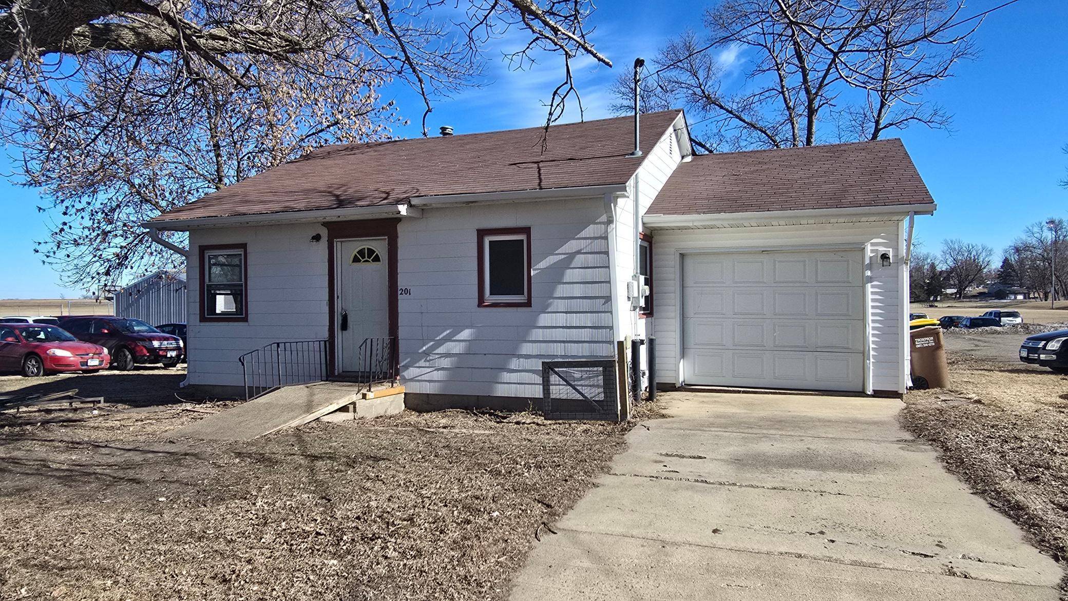 201 Euclid ST, Alden, MN 56009