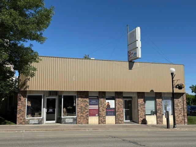 211/213 Broadway ST N, Crookston, MN 56716