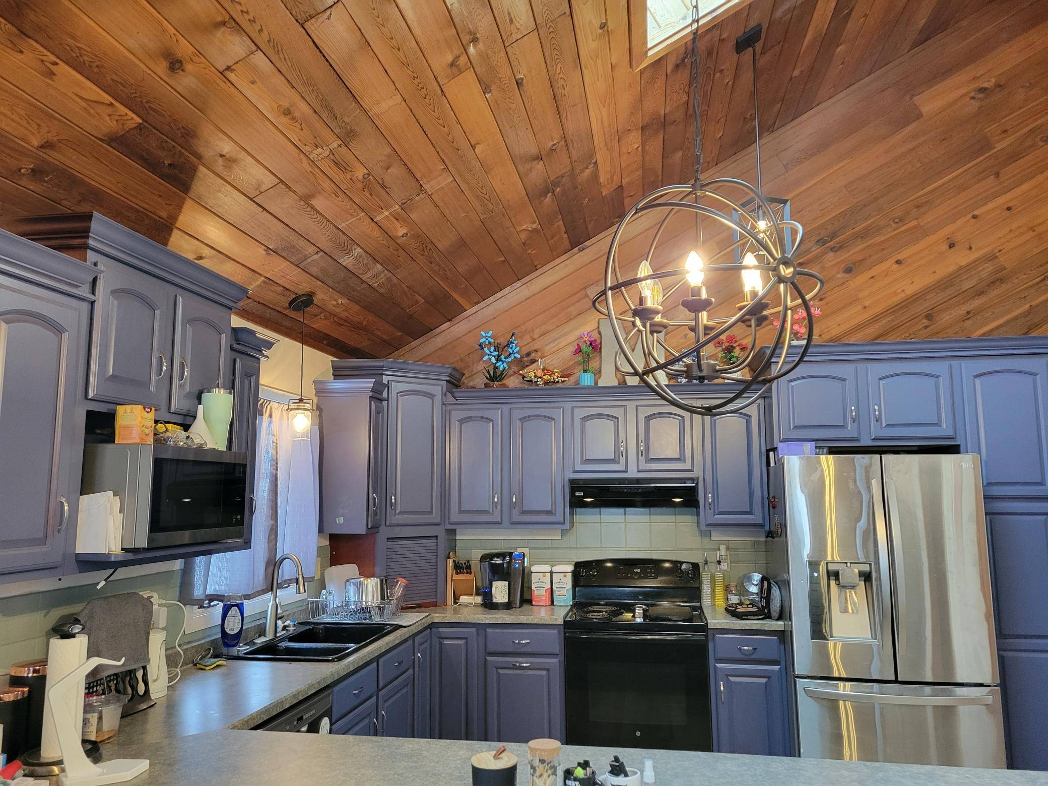 405 Riverside AVE S, Thief River Falls, MN 56701