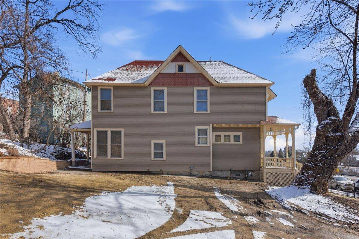 345 Grand AVE, Saint Paul, MN 55102