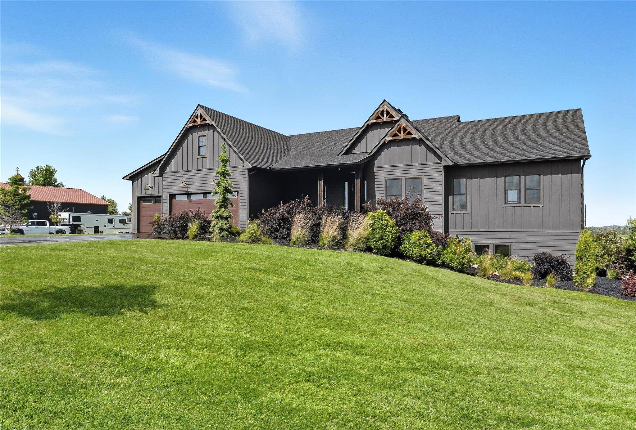 7604 E 250th ST, Elko New Market, MN 55020