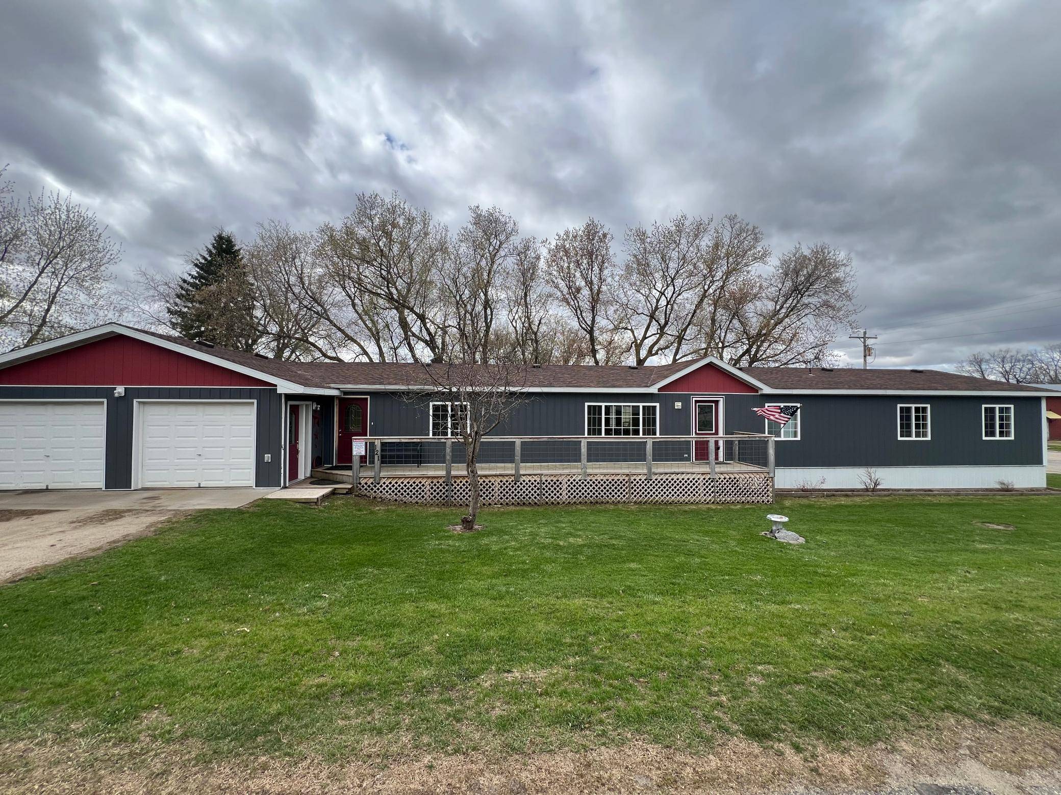 121 3rd ST, Bluffton, MN 56518