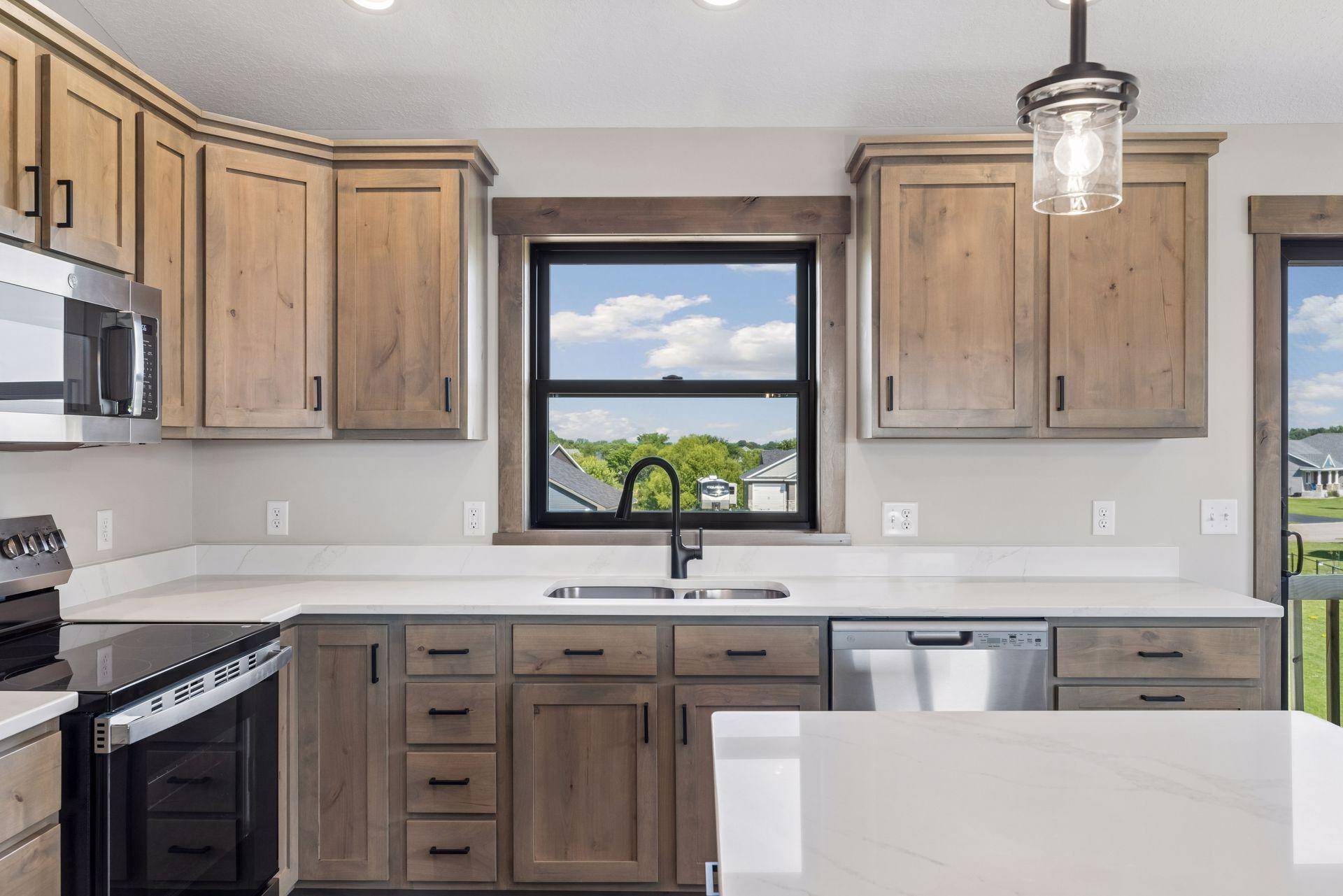 453 Coyote WAY, New Richmond, WI 54017