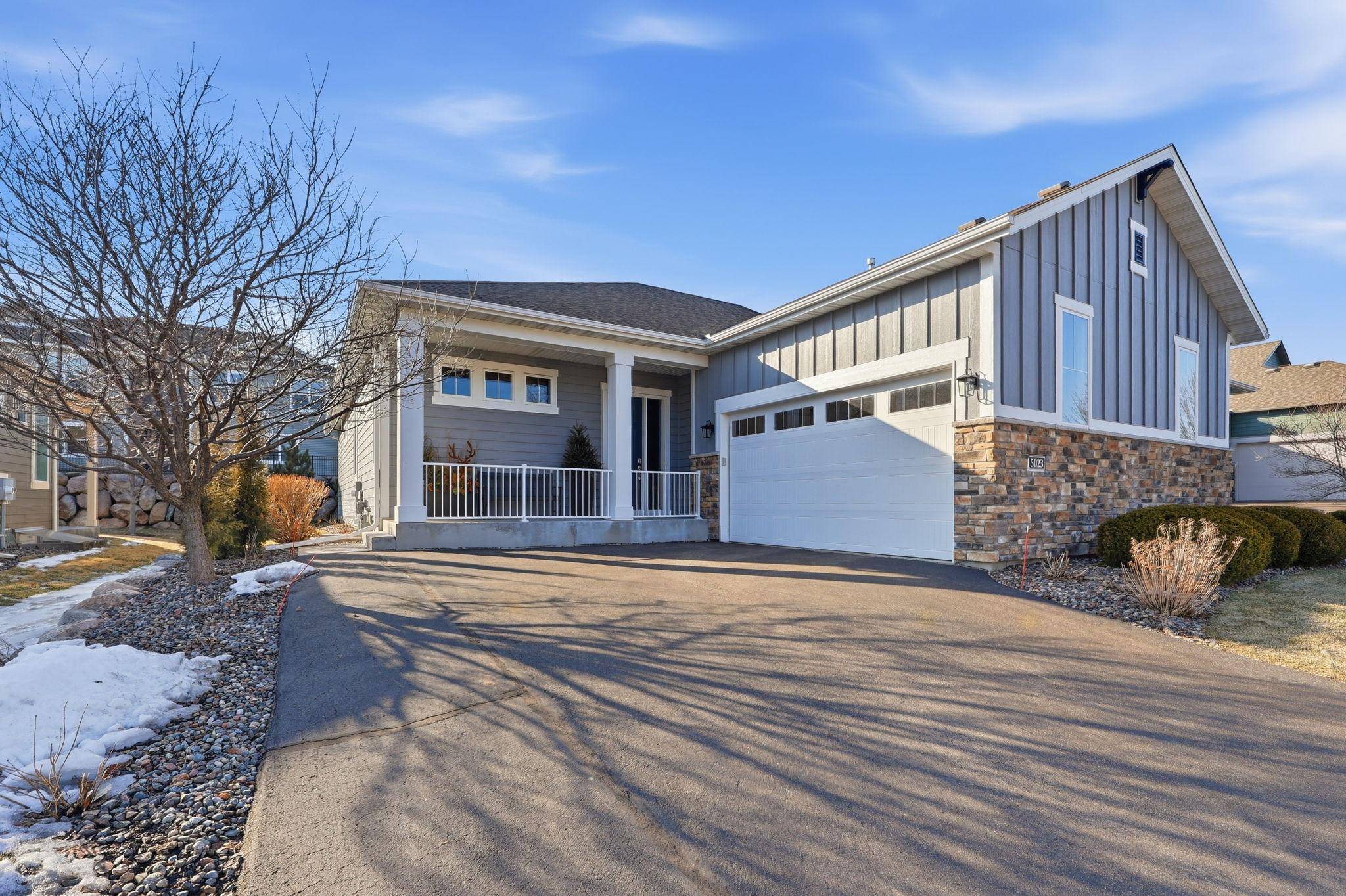 5023 Sundial LN, Woodbury, MN 55129