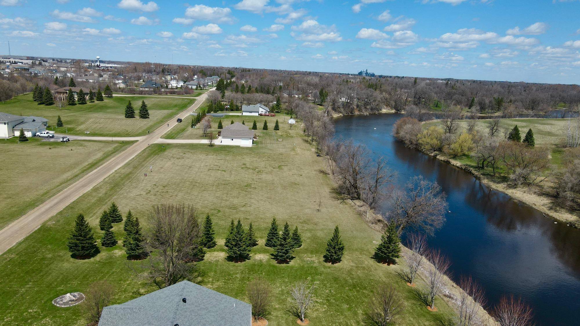 1502 Oakland Park RD, Thief River Falls, MN 56701
