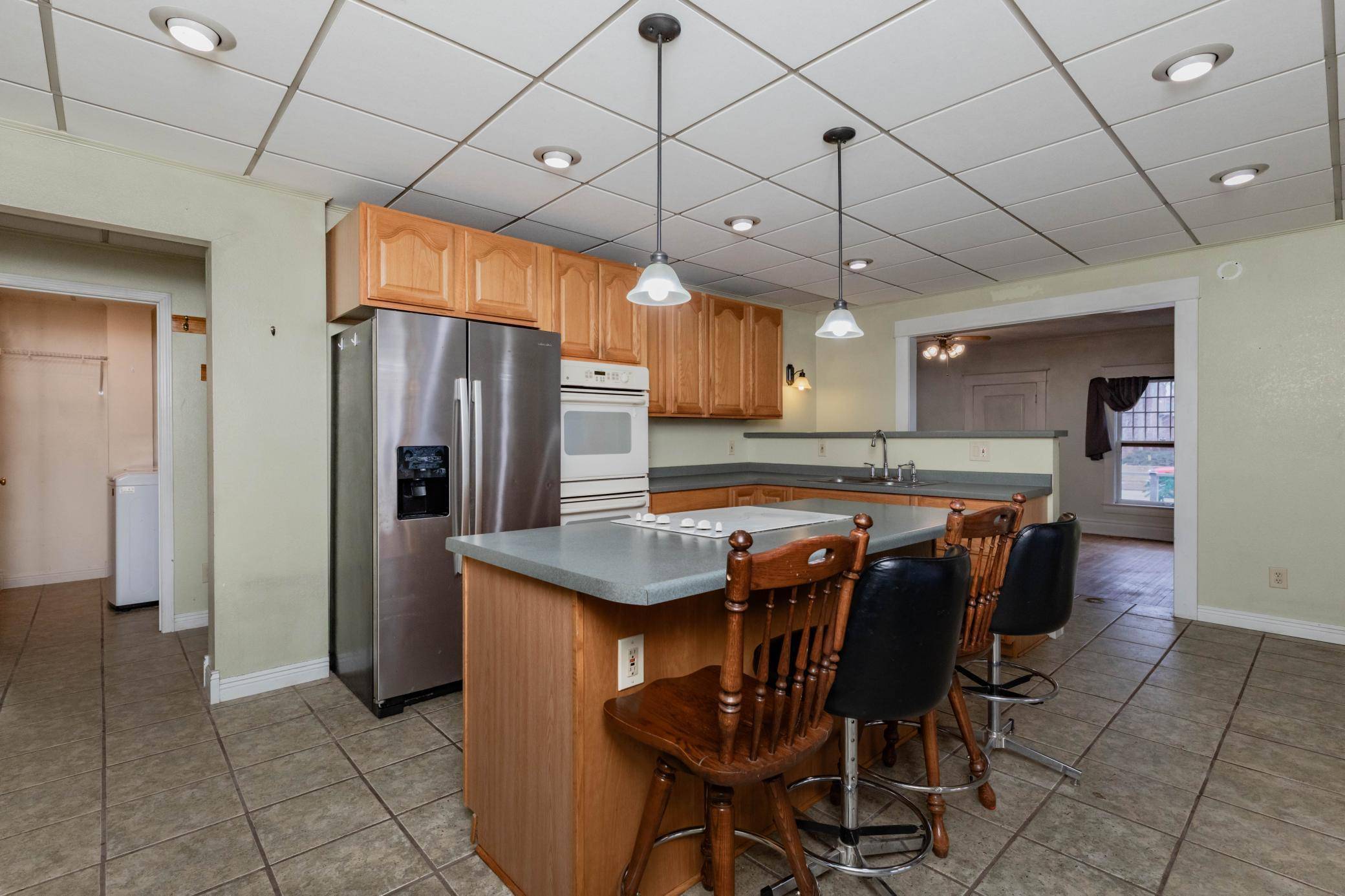 506 4th AVE SW, Valley City, ND 58072