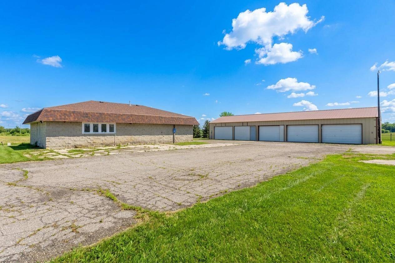 2900 Airport DR W, Faribault, MN 55021