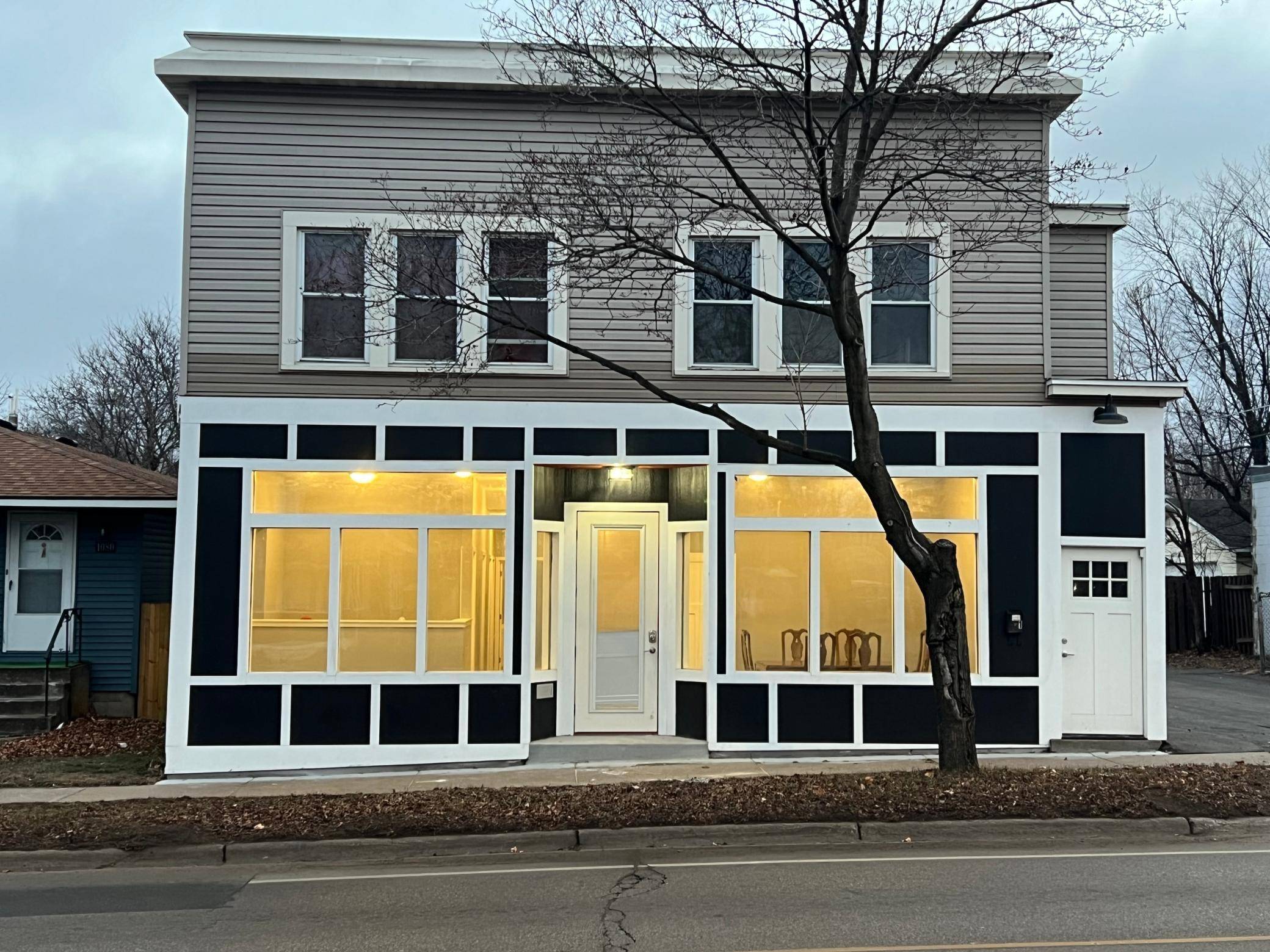 1076 Maryland AVE E #Single Office, Saint Paul, MN 55106