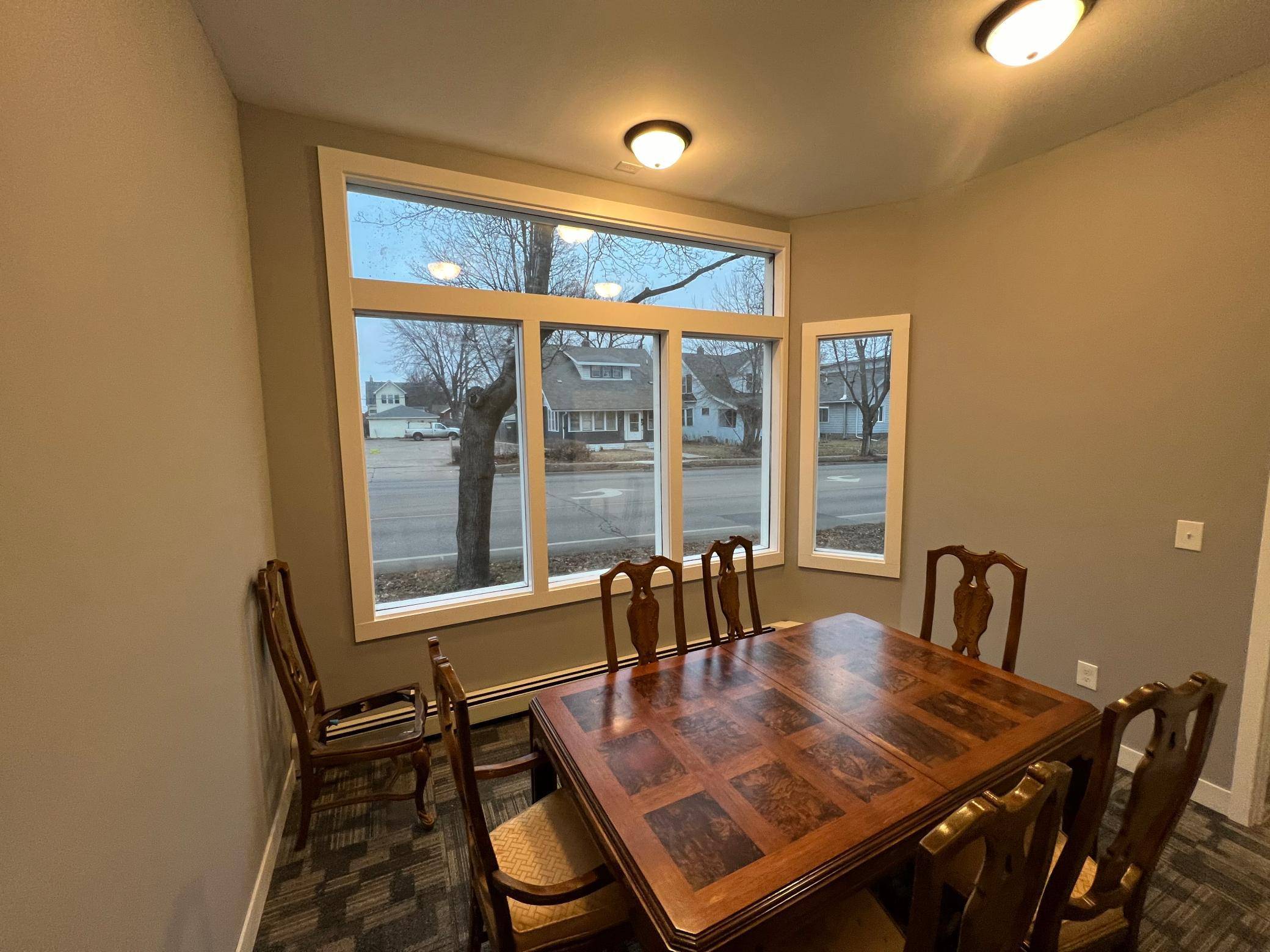 1076 Maryland AVE E #Single Office, Saint Paul, MN 55106