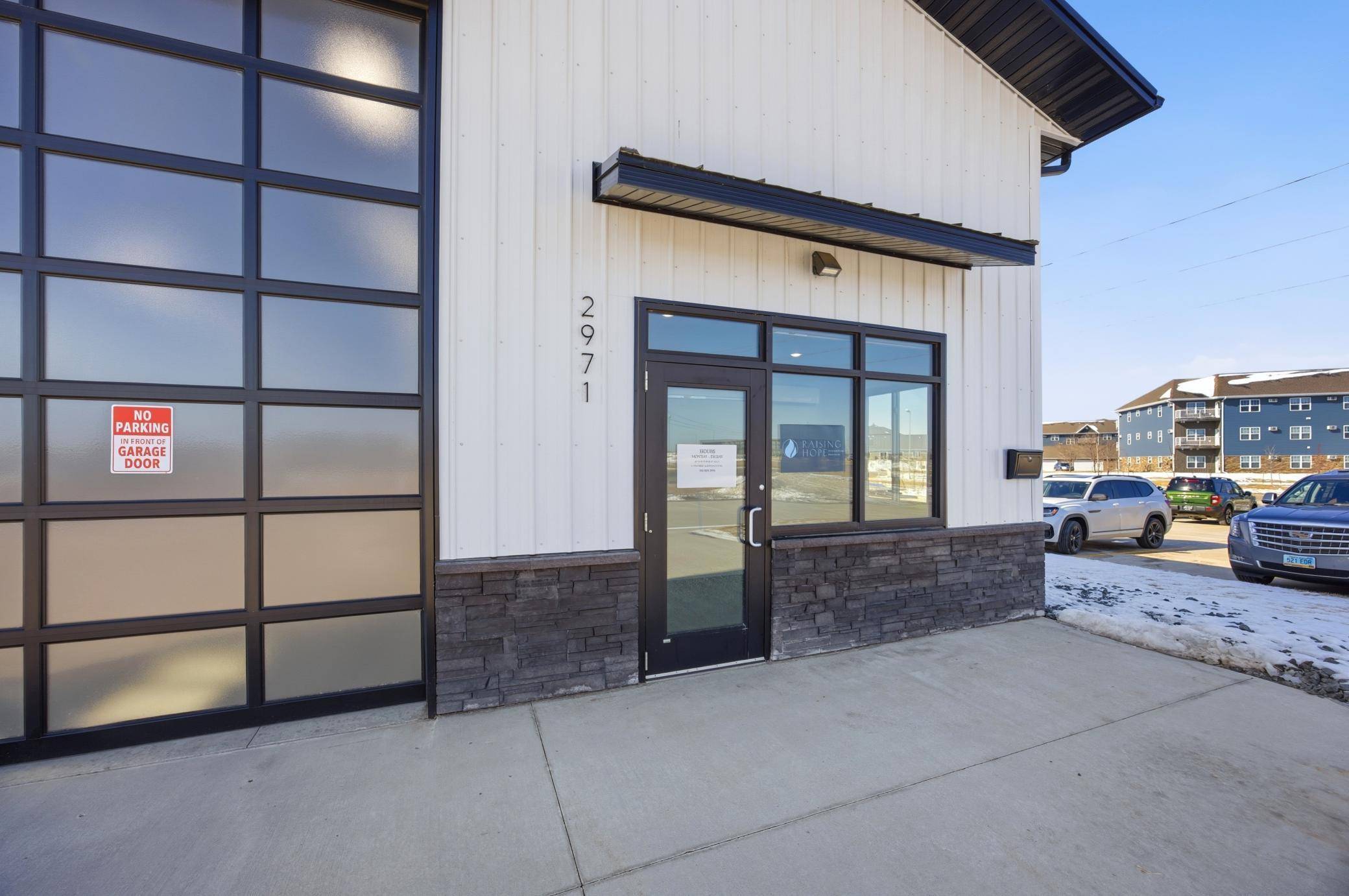 2971 Thunder RD S, Fargo, ND 58104