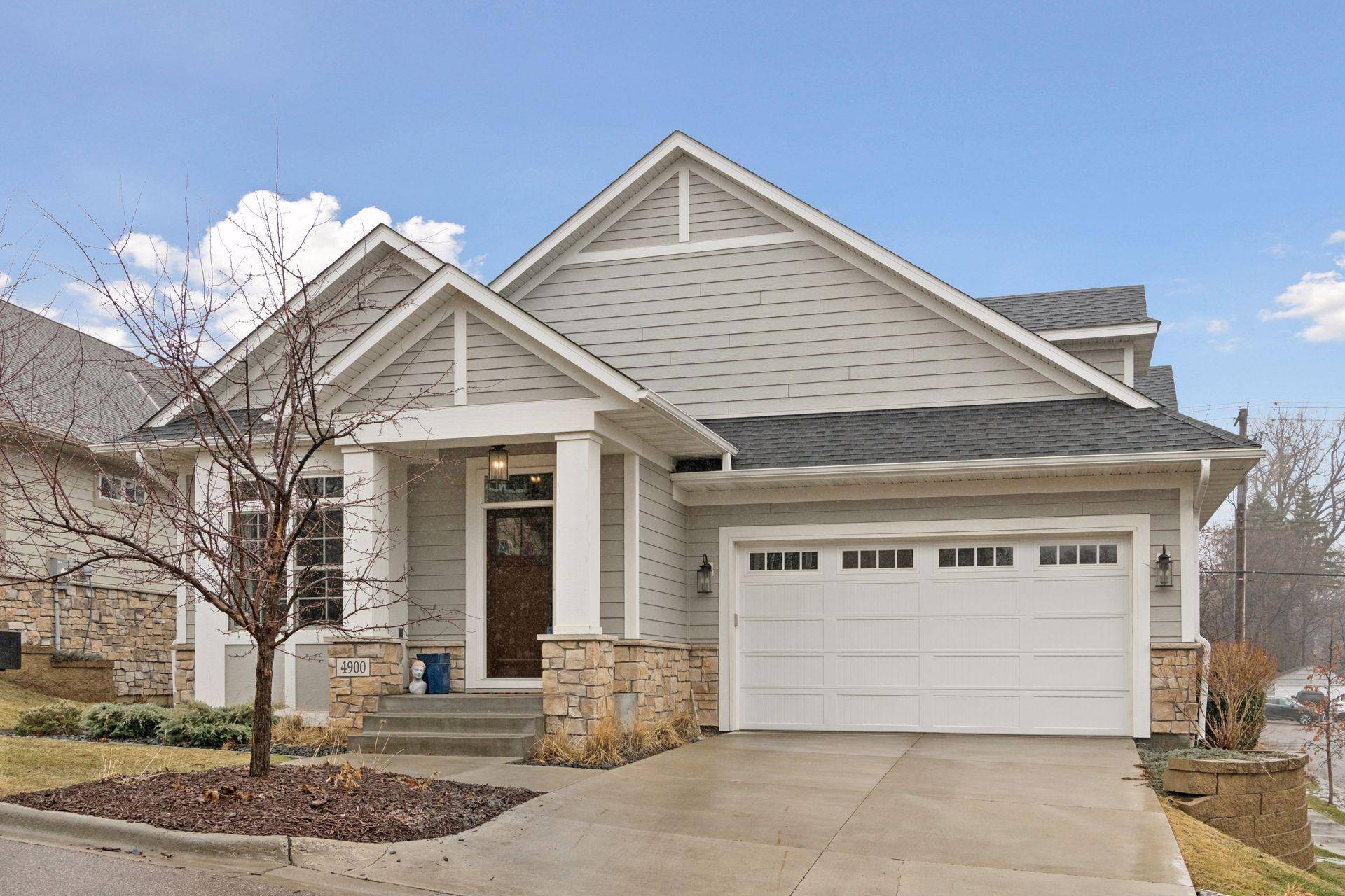 4900 Hawthorne CT, Edina, MN 55436