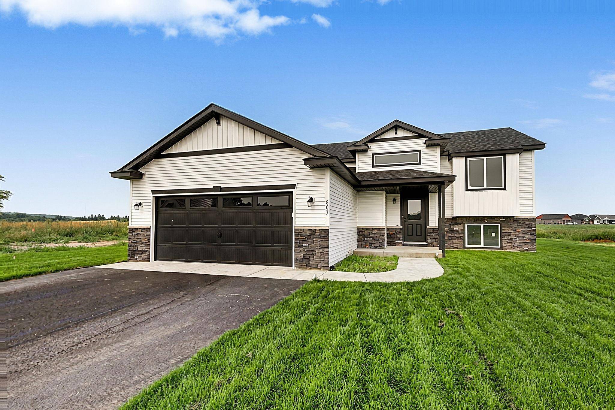 803 Prateria AVE, Avon, MN 56310