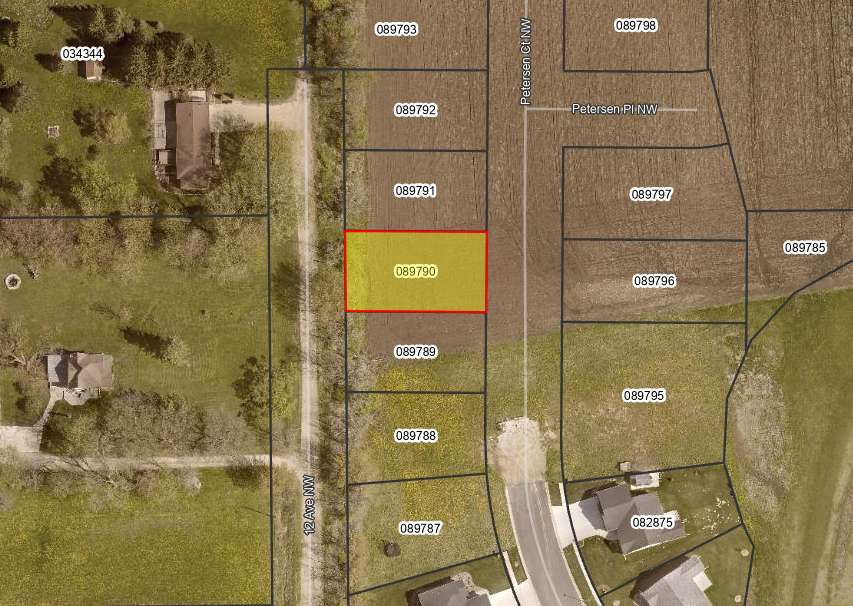 1134 Petersen CT NW, Stewartville, MN 55976