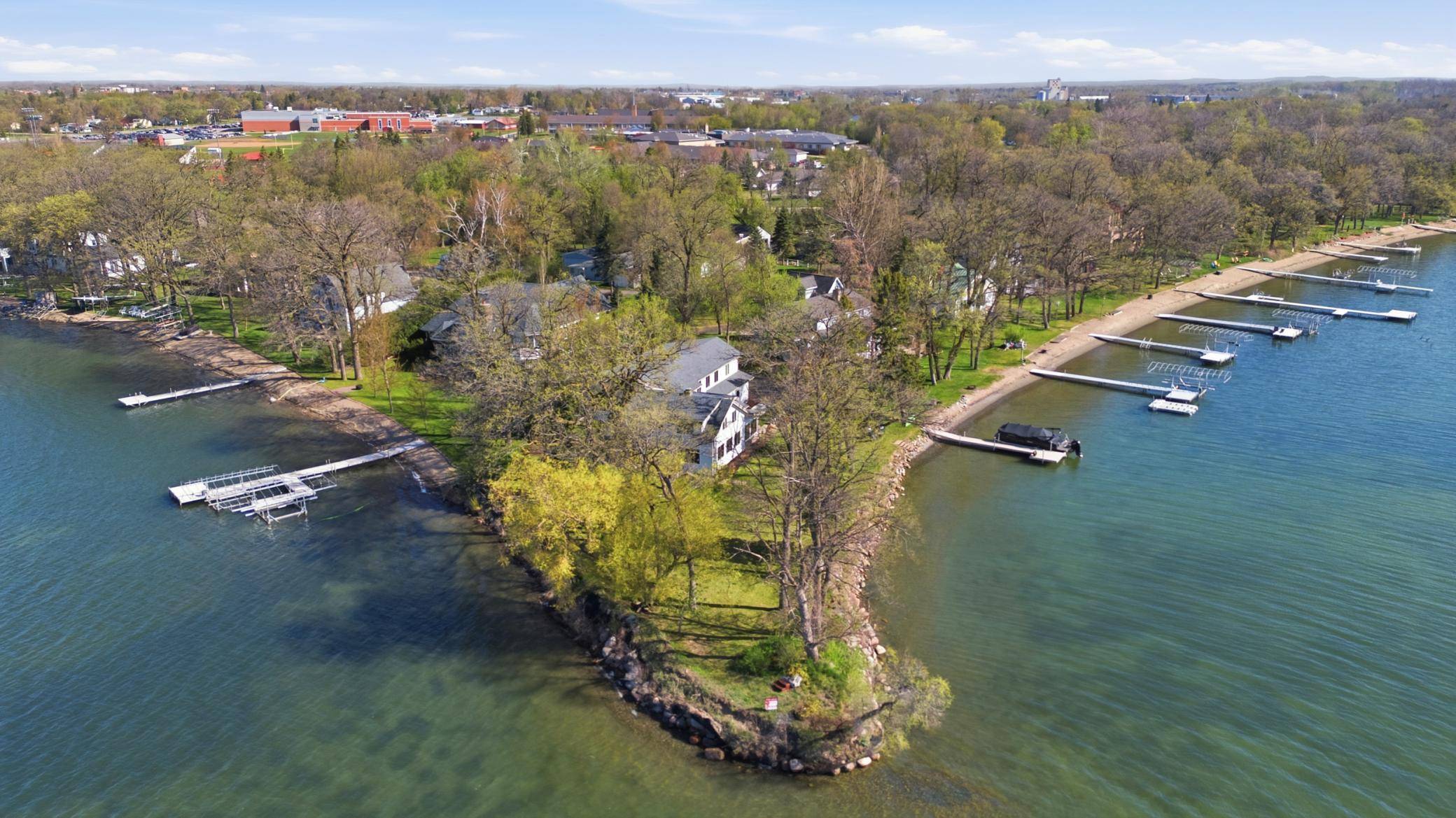 611 N Shore DR, Detroit Lakes, MN 56501