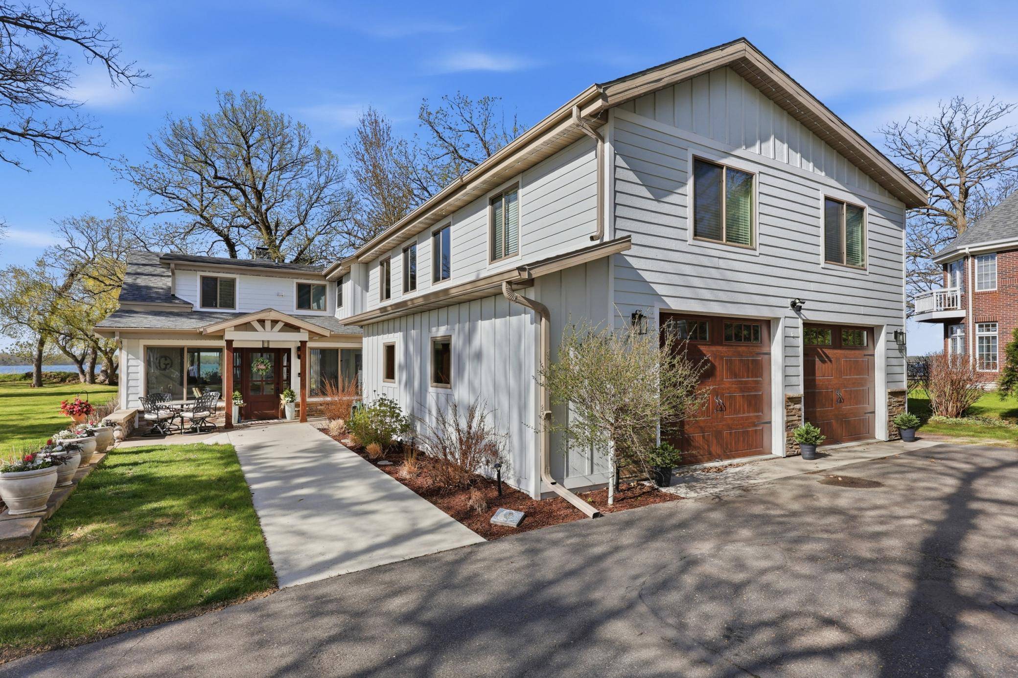 611 N Shore DR, Detroit Lakes, MN 56501