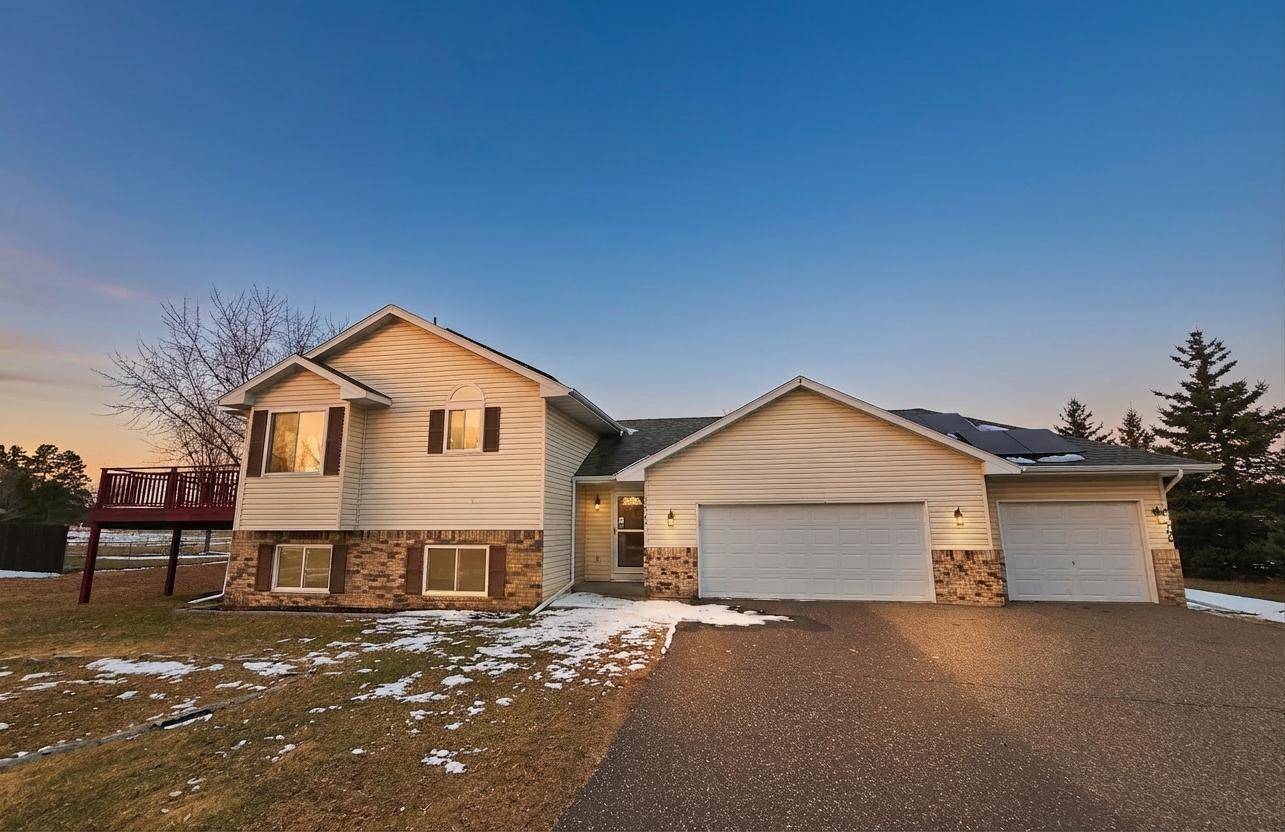 40566 Golden AVE, North Branch, MN 55056