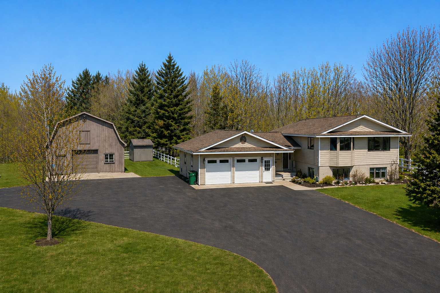 7352 Ahles RD, Saint Cloud, MN 56301