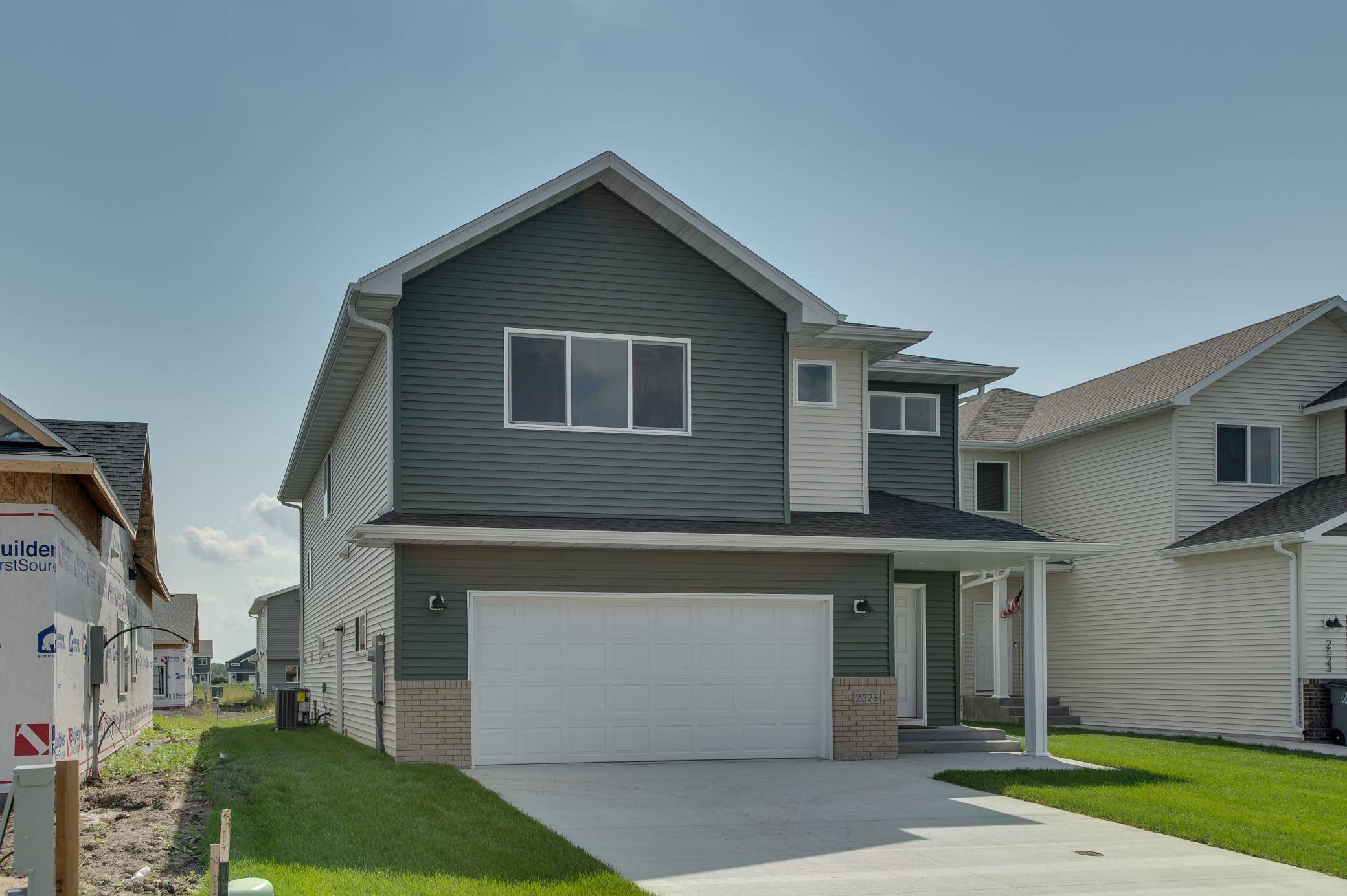 2529 36th AVE S, Moorhead, MN 56560
