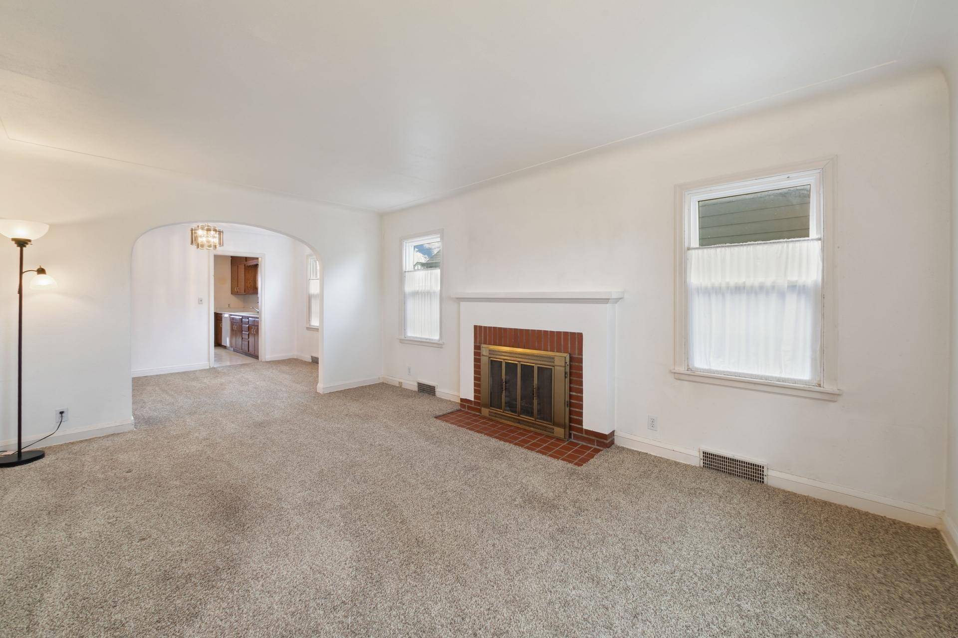 1368 Hartford AVE, Saint Paul, MN 55116