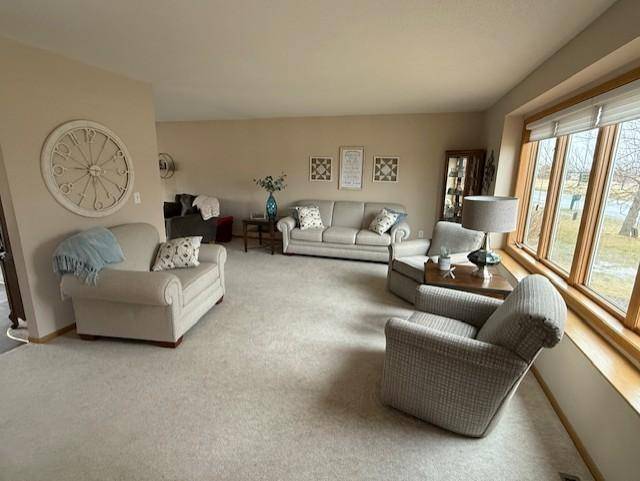 305 15th ST N, Breckenridge, MN 56520